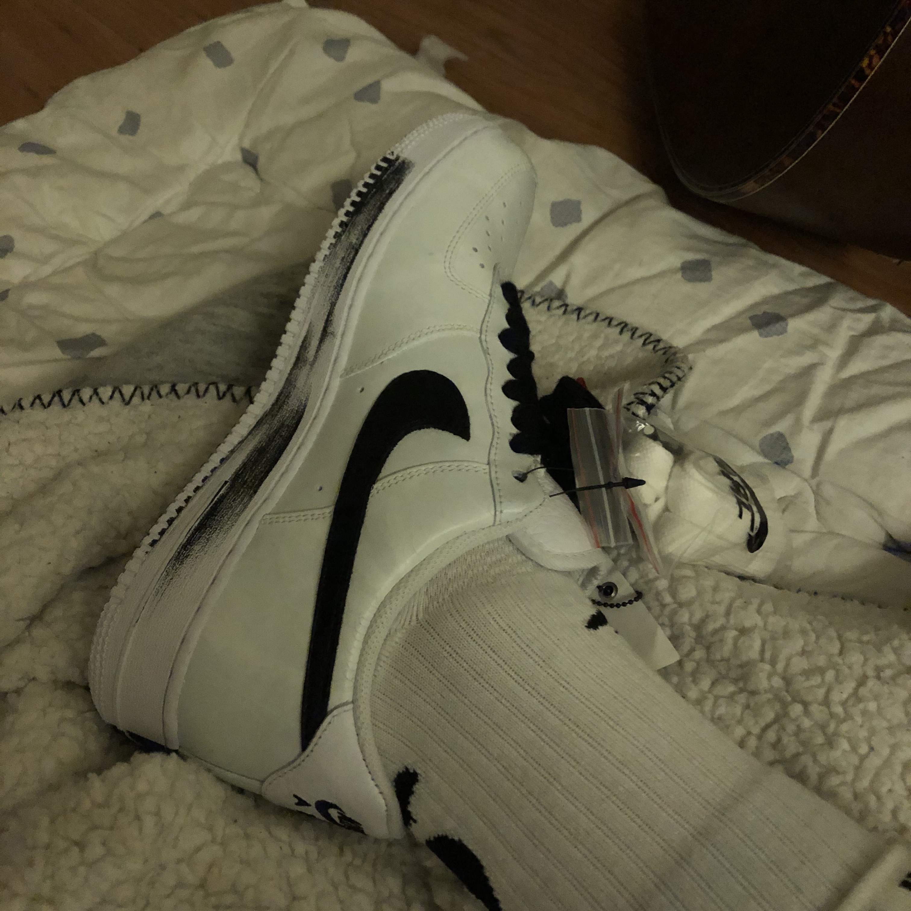 Nike x Peaceminusone Air Force 1 Low Para-Noise 2.0 착용 스타일 - 1