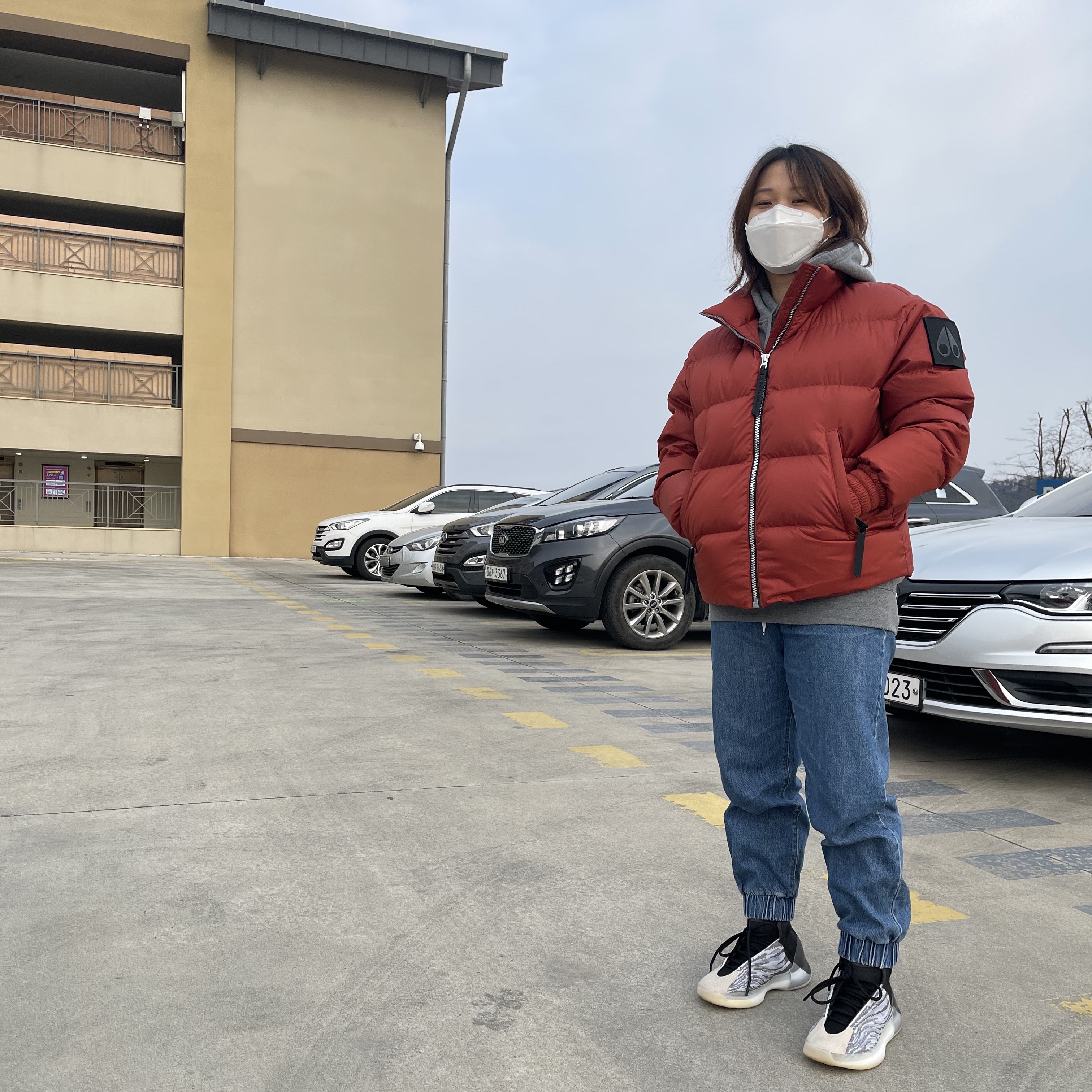 Adidas Yeezy QNTM Lifestyle 착용 스타일 - 2