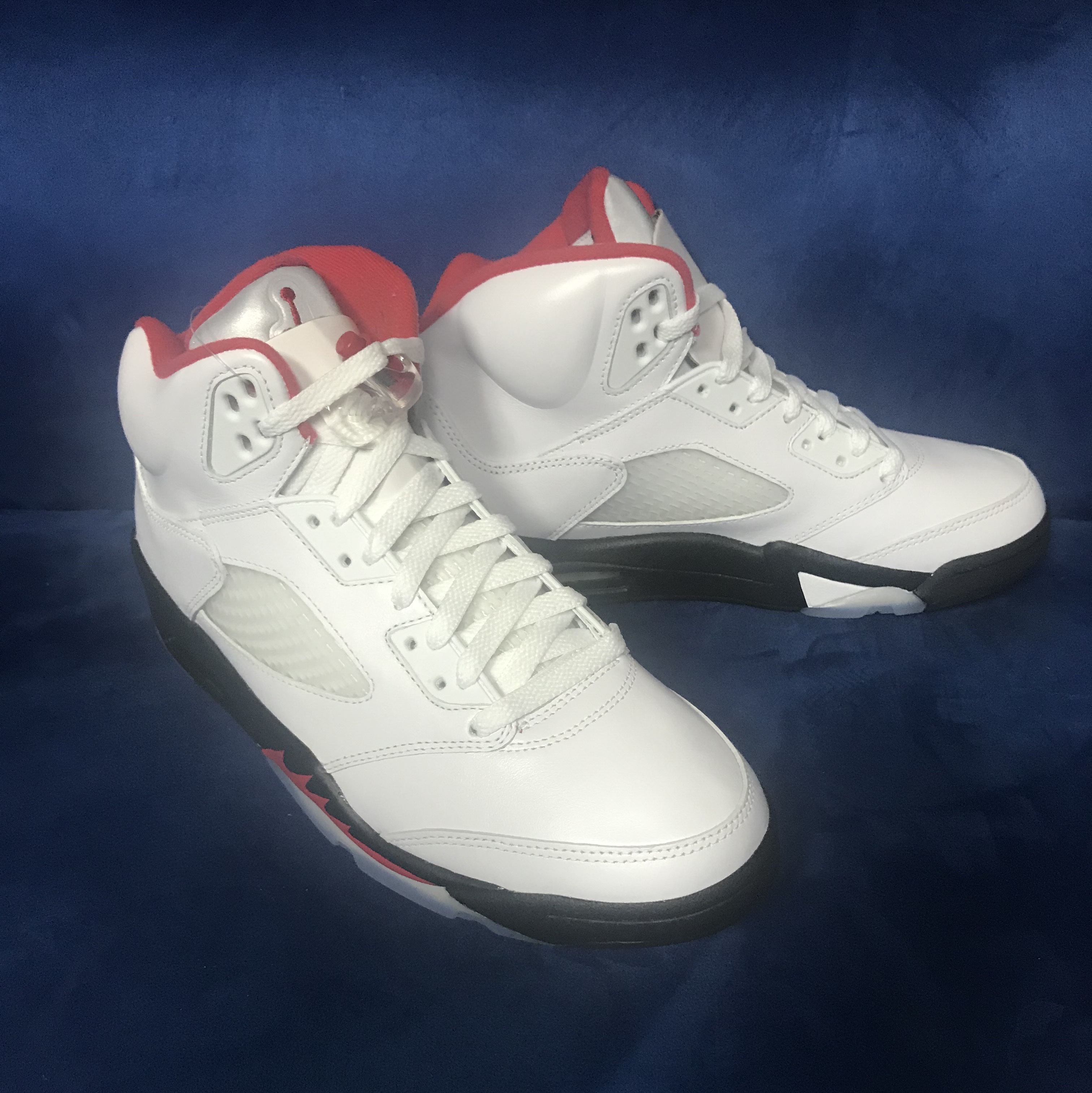 Jordan 5 Retro Fire Red Silver Tongue 2020 착용 스타일