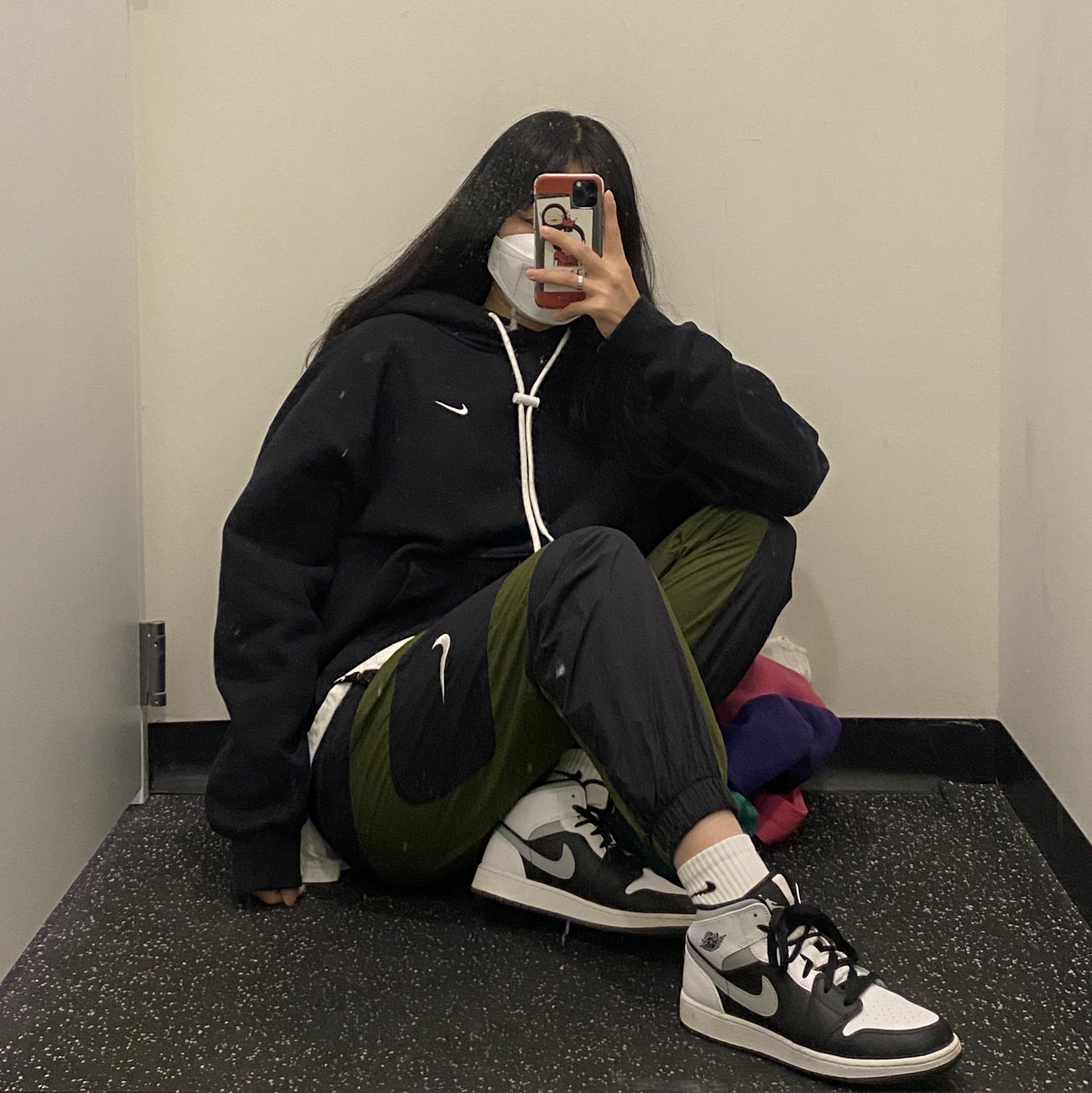 Jordan 1 Mid White Shadow 착용 스타일 - 1