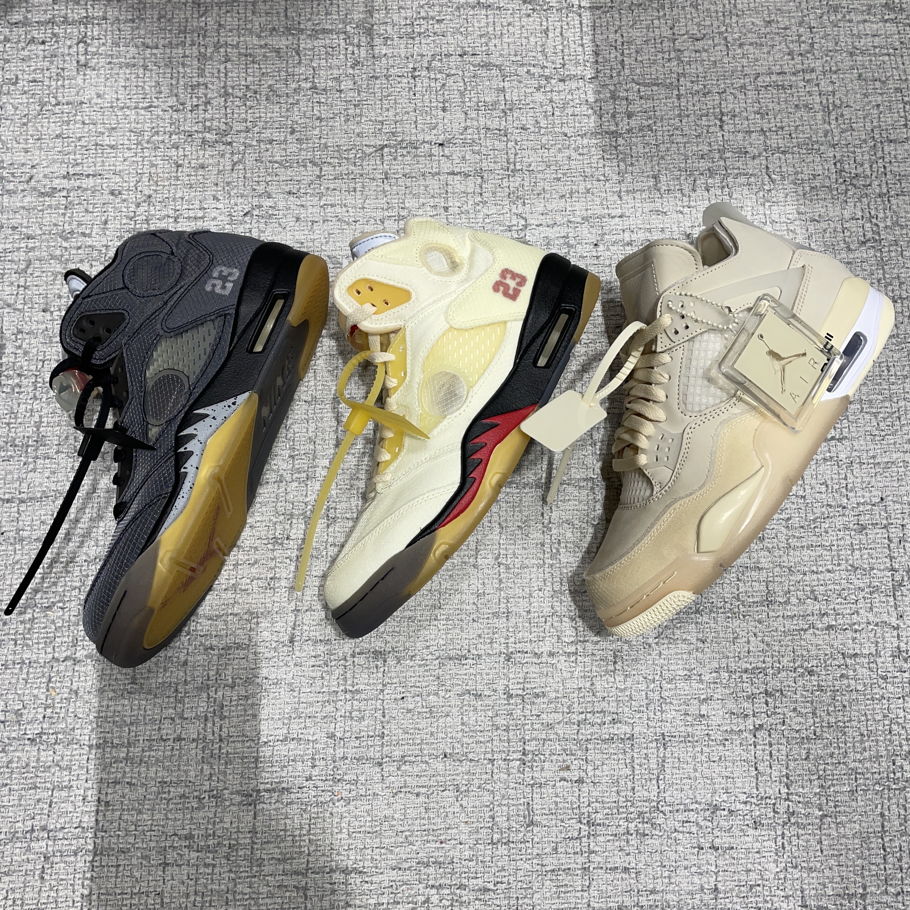(W) Jordan 4 x Off-White Retro SP Sail, Jordan 5 x Off-White Retro SP Sail Fire Red 착용 스타일
