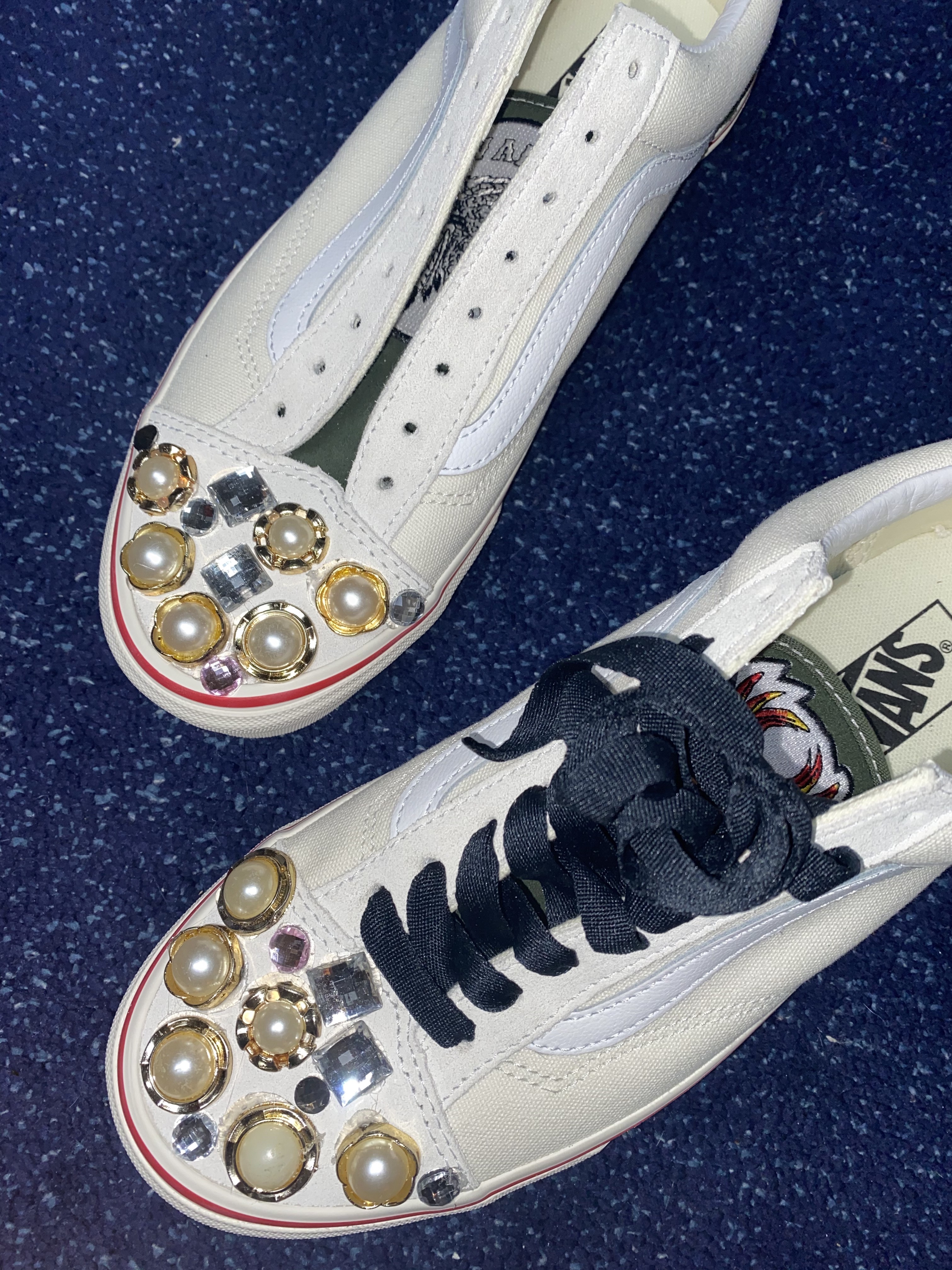 Vans Vault OG Old Skool LX Black, Gucci Ace Leather Sneakers White 착용 스타일 - 3