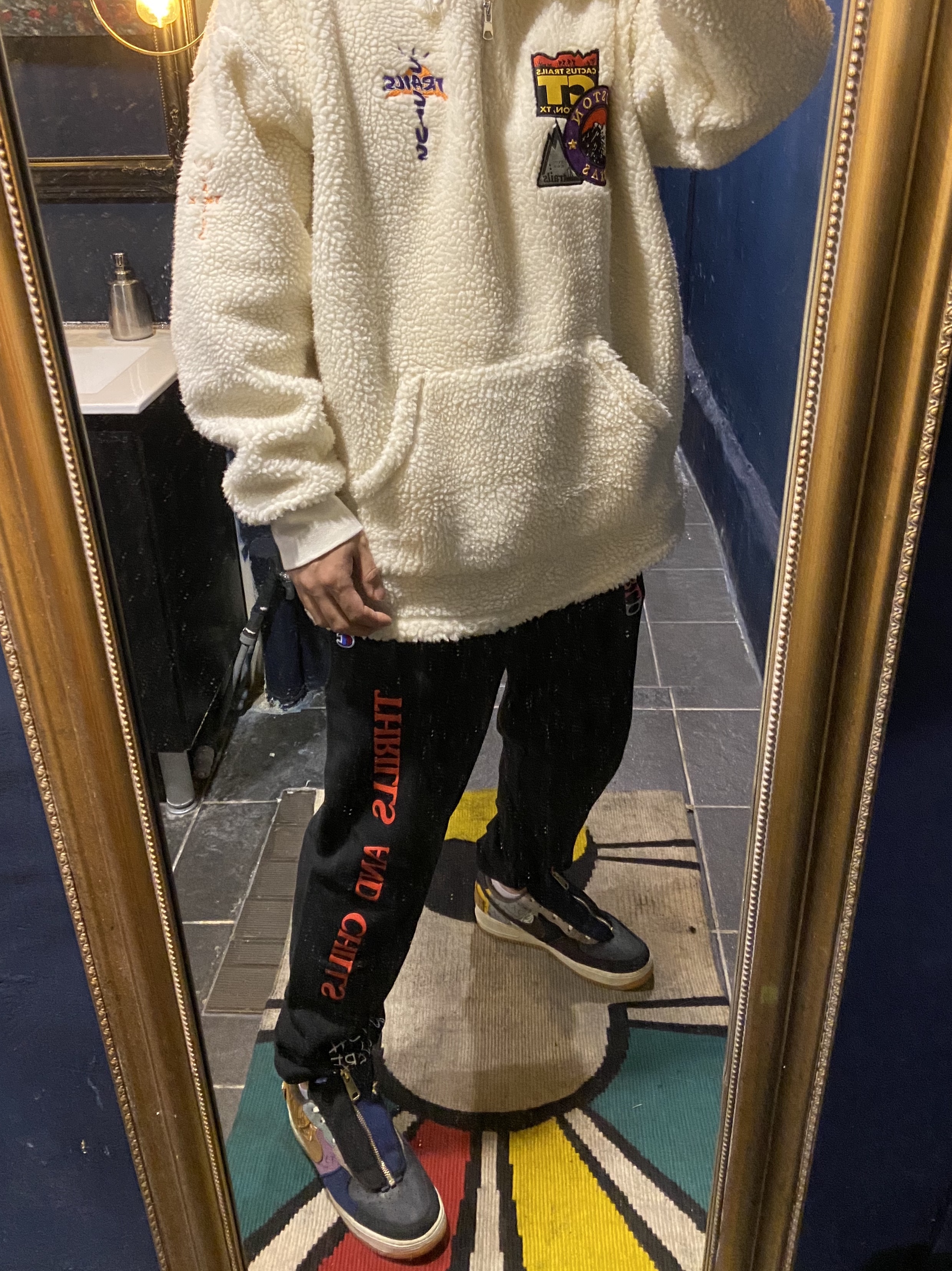 Nike x Travis Scott Air Force 1 Low Cactus Jack 착용 스타일