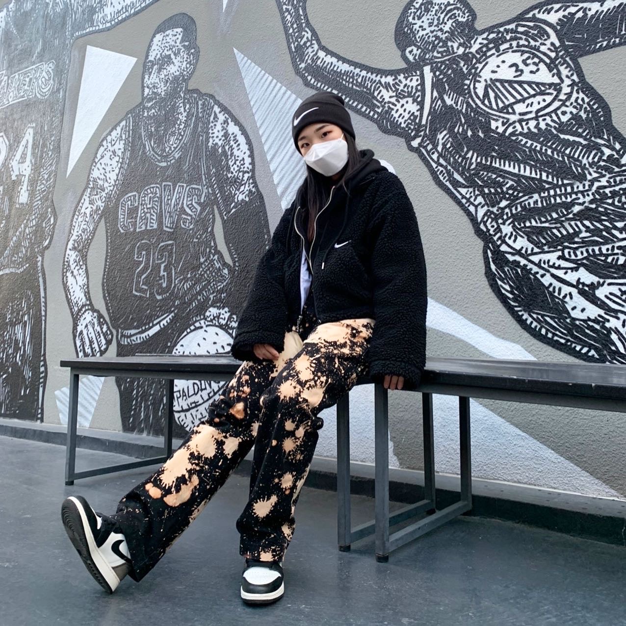 (GS) Jordan 1 Retro High OG Black Mocha 착용 스타일