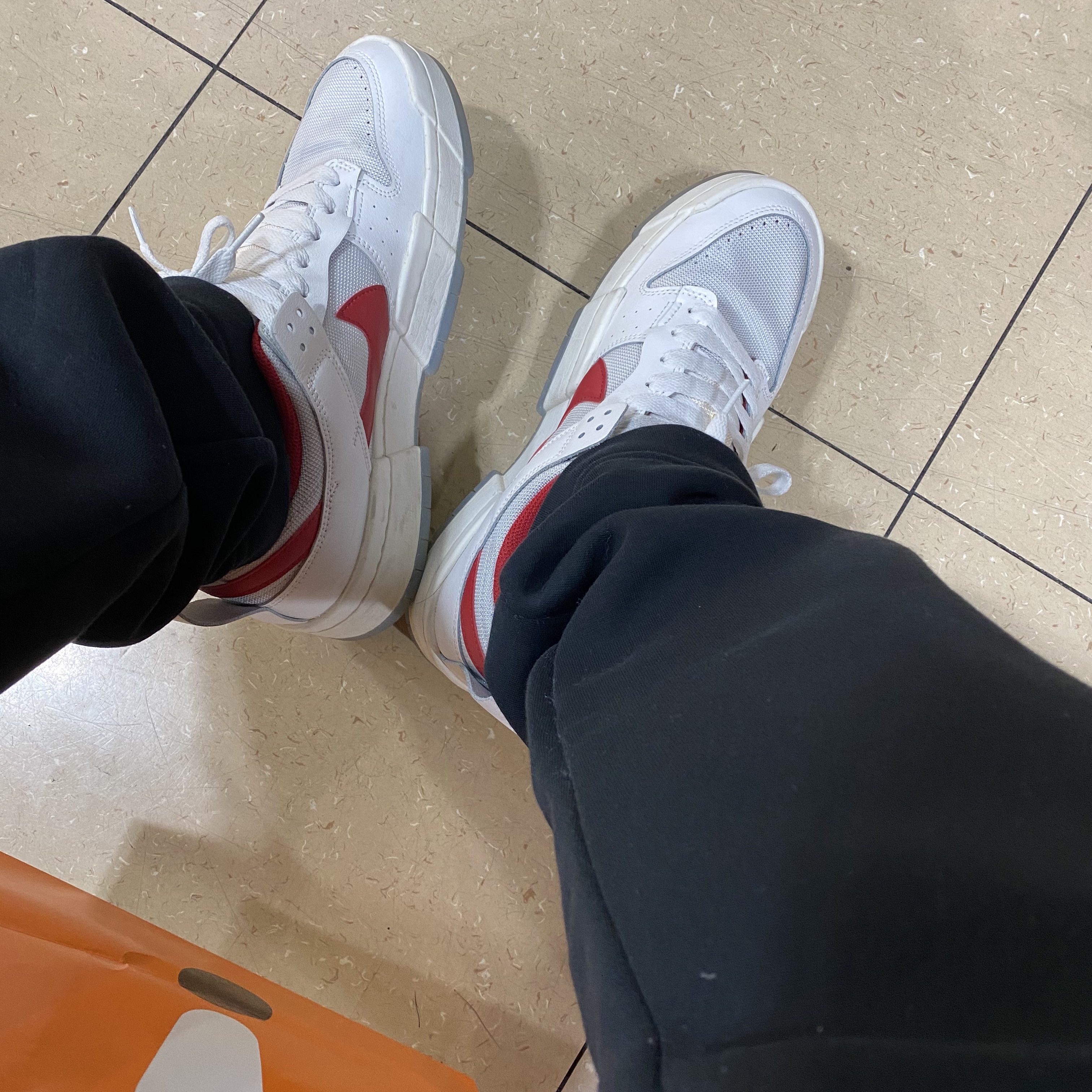 (W) Nike Dunk Low Disrupt Gym Red 착용 스타일 - 2