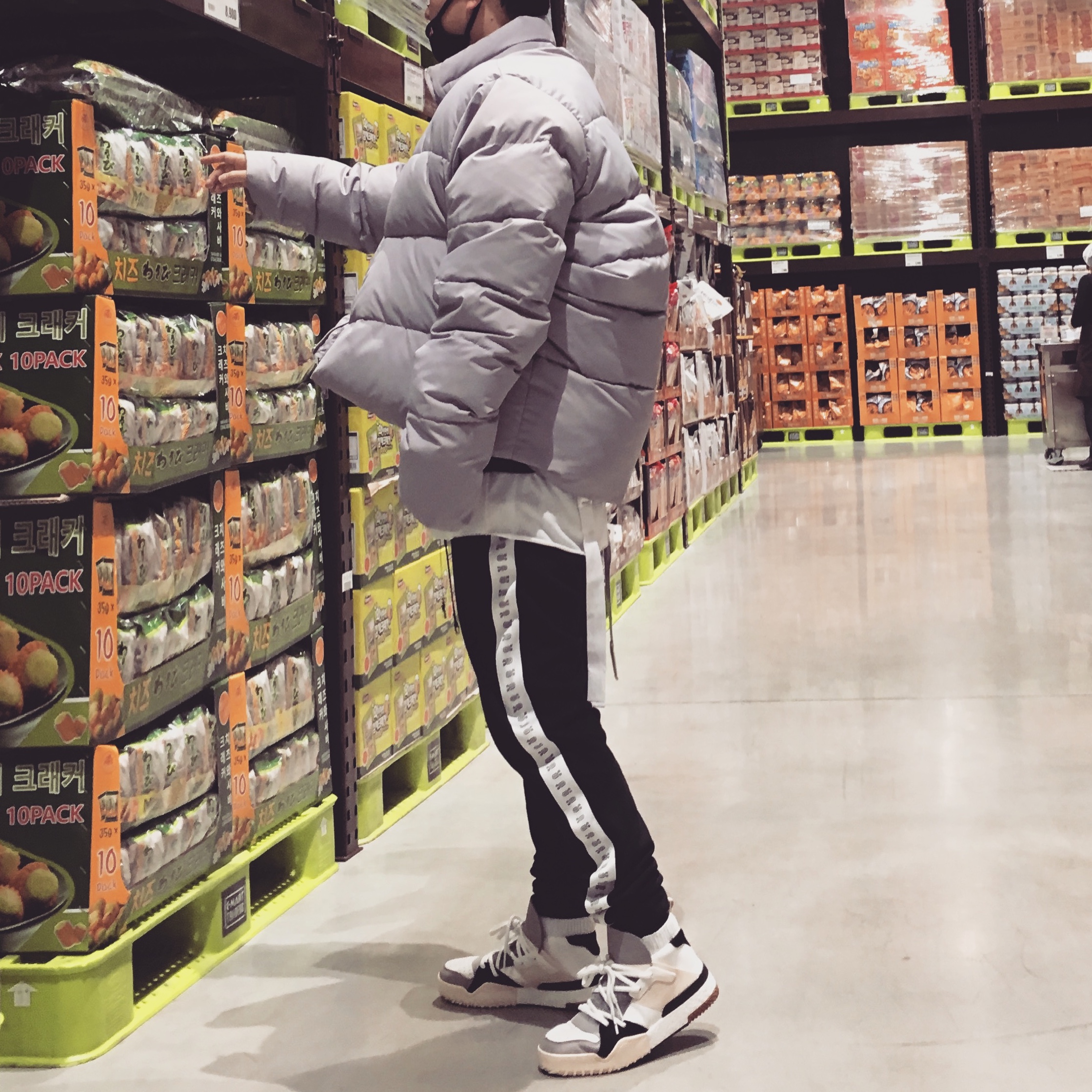 Adidas x Alexander Wang B-Ball Cream 착용 스타일