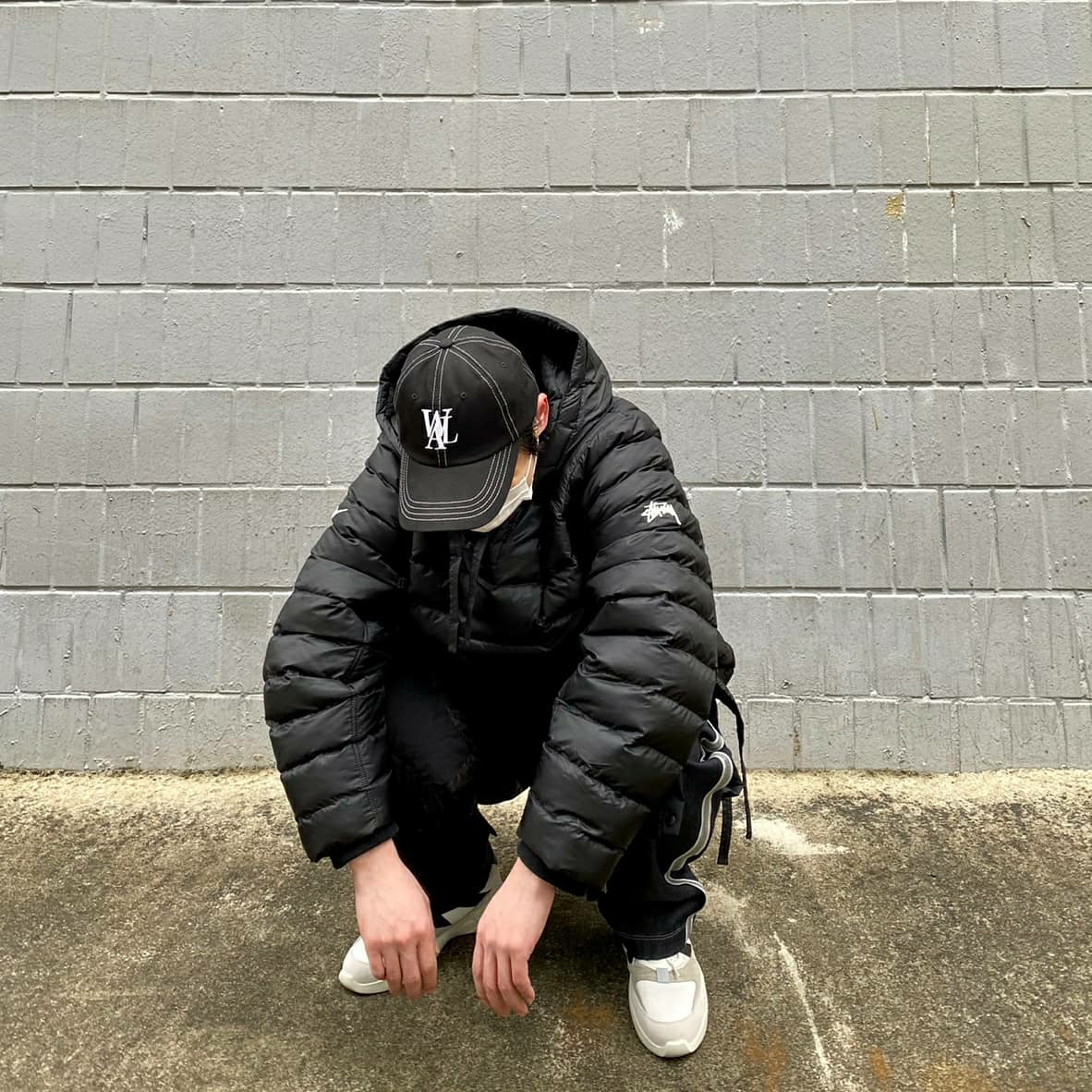 Nike x Stussy Insultd Jacket Black - Asia 착용 스타일 - 1