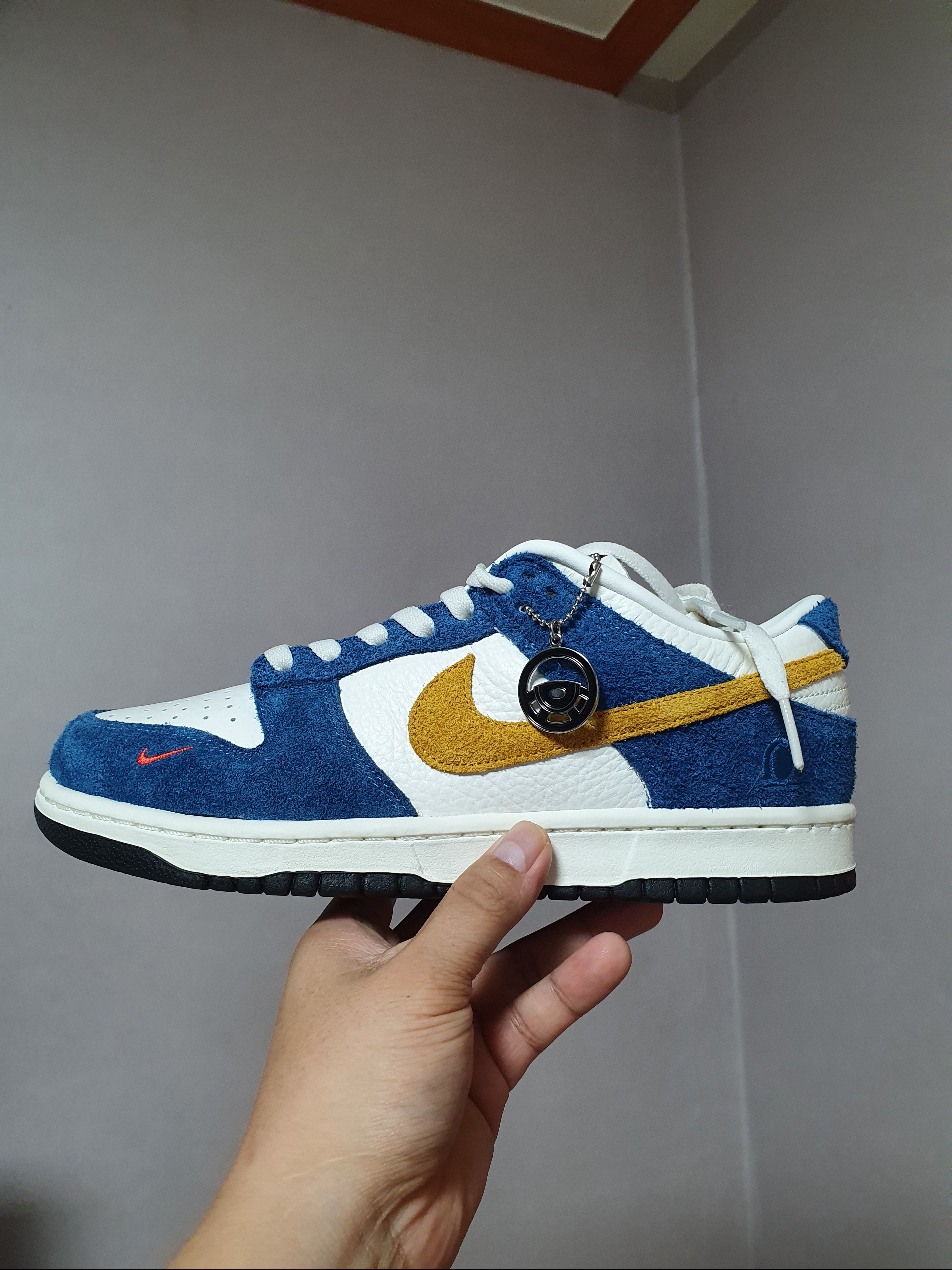 Nike x Kasina Dunk Low 80's Bus 착용 스타일
