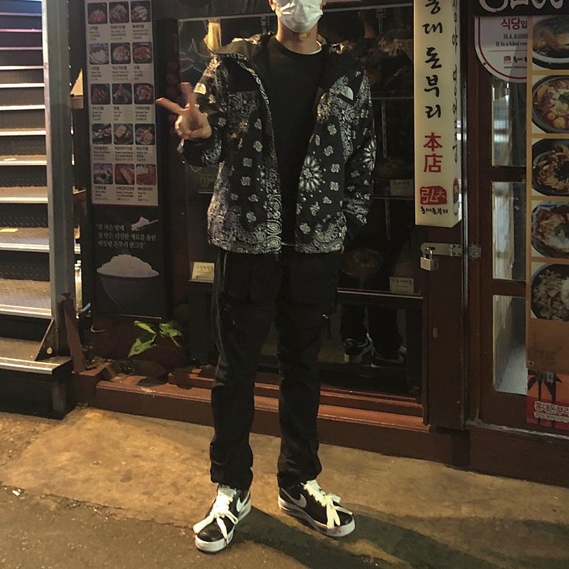 Nike x Peaceminusone Air Force 1 Low Para-Noise 착용 스타일