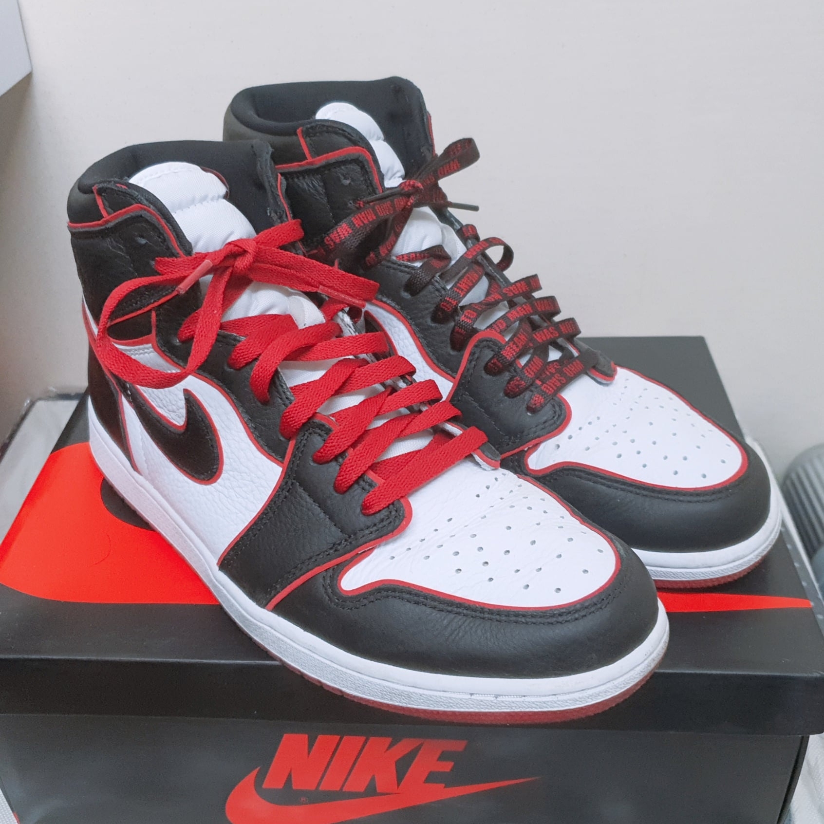 Jordan 1 Retro High OG Bloodline 착용 스타일