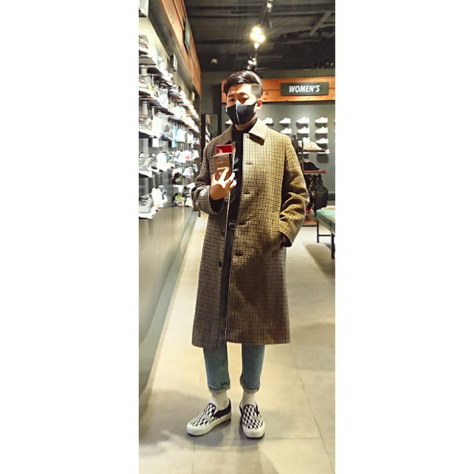 Vans Vault x Baracuta Classic Slip-On VLT LX Black Checkerboard 착용 스타일