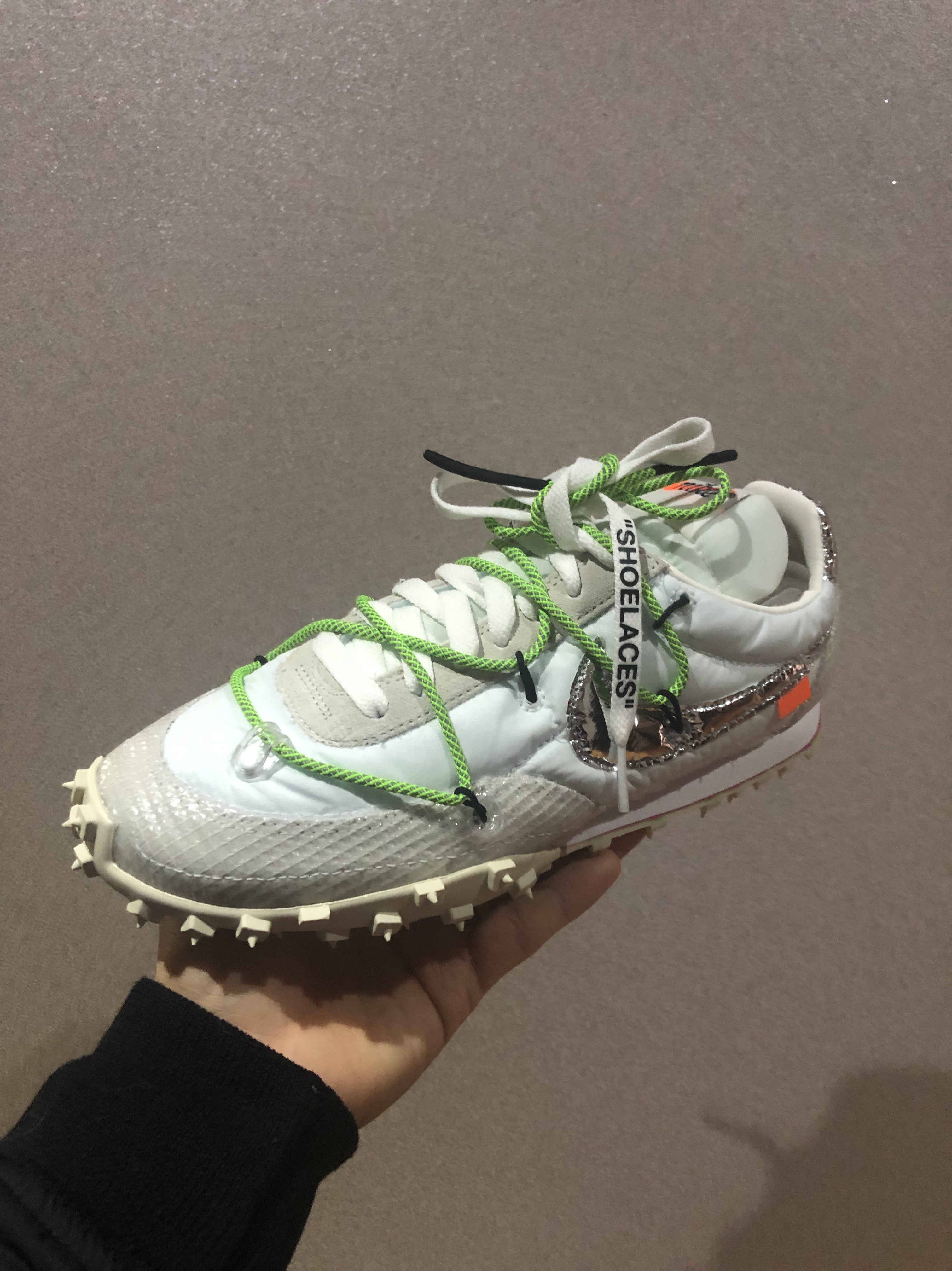 (W) Nike x Off-White Waffle Racer White 착용 스타일 - 2