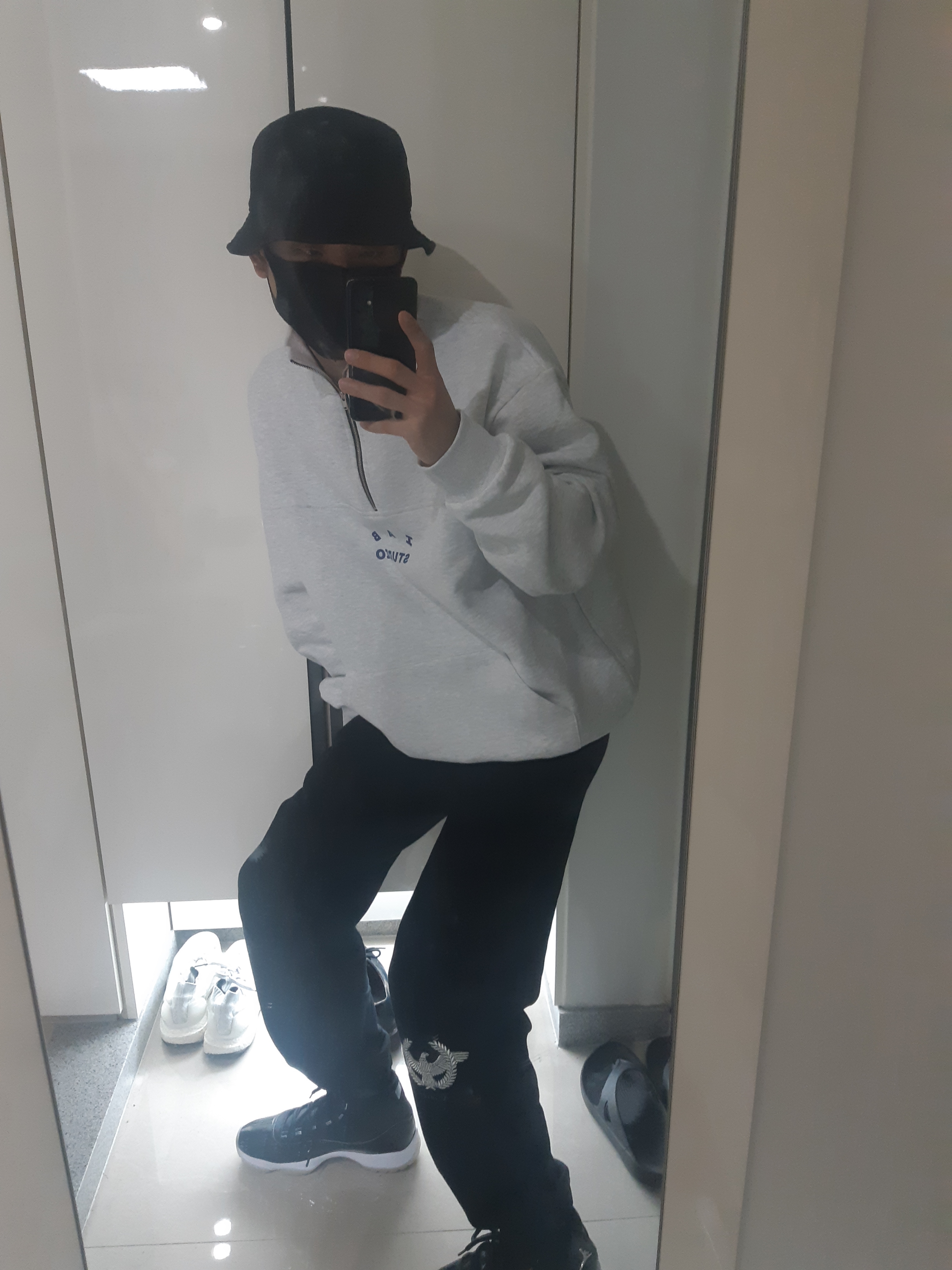 IAB Studio Half Zip Pullover Light Gray, Jordan 11 Retro Jubilee 착용 스타일 - 2