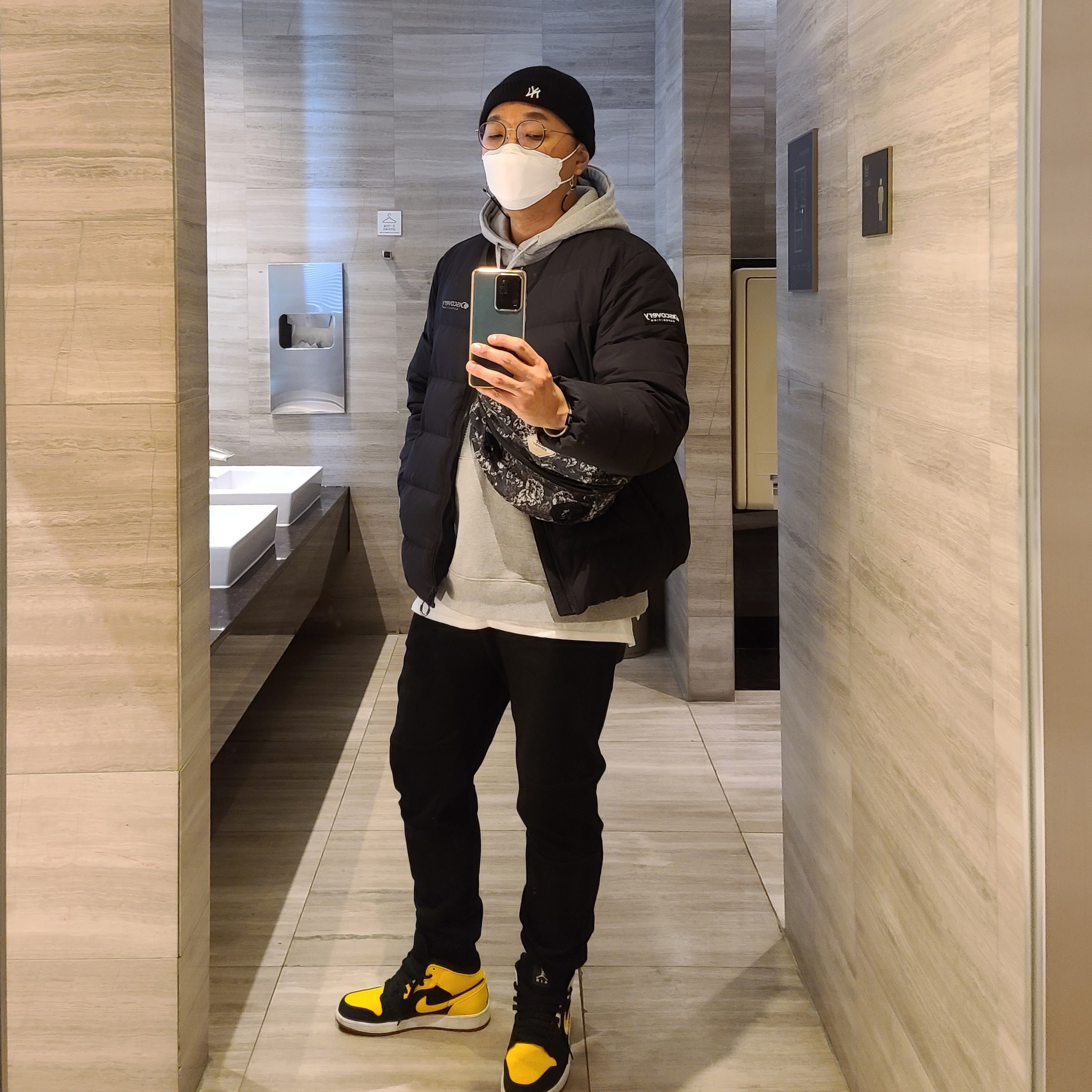 Jordan 1 Retro Mid New Love 2017 착용 스타일