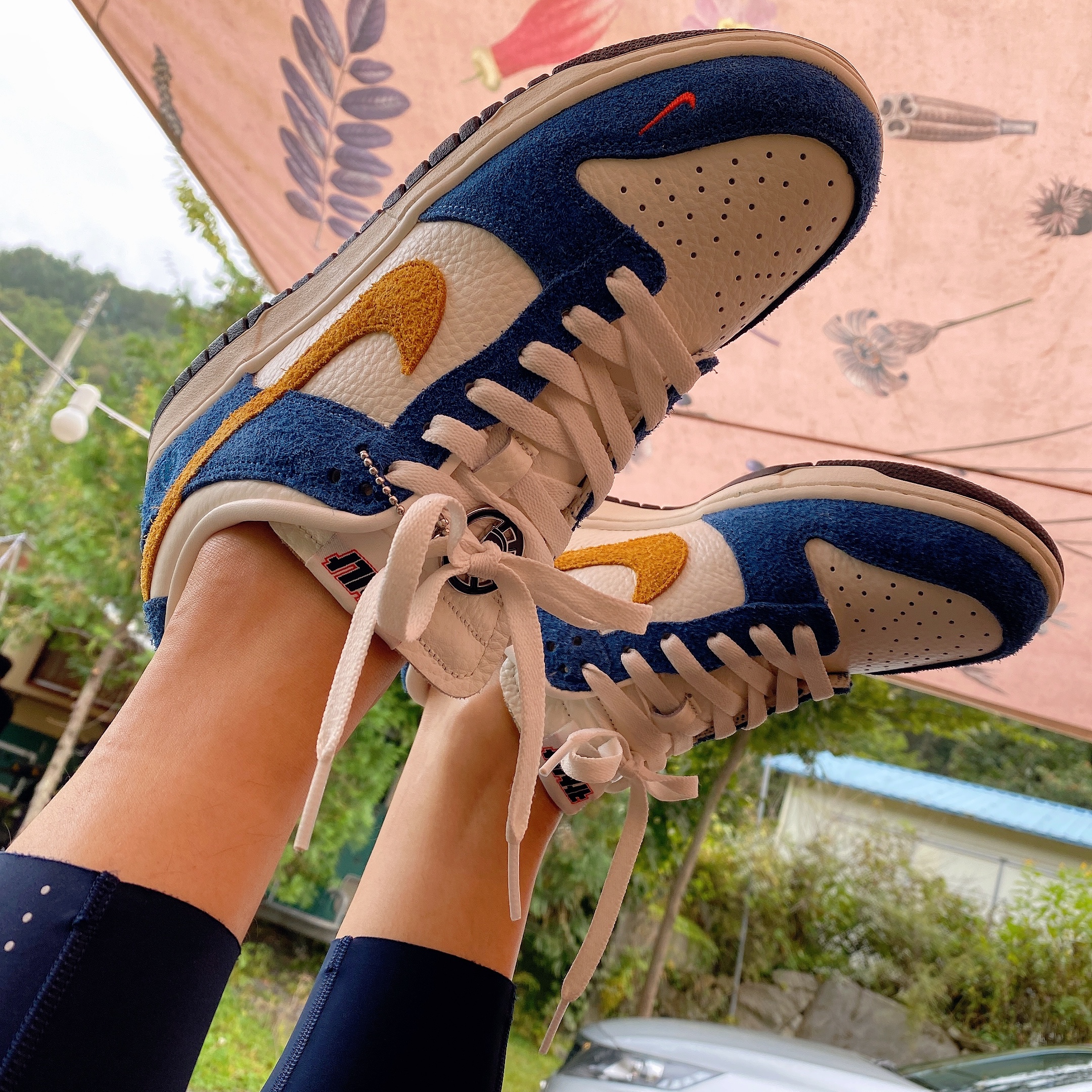 Nike x Kasina Dunk Low 80's Bus 착용 스타일