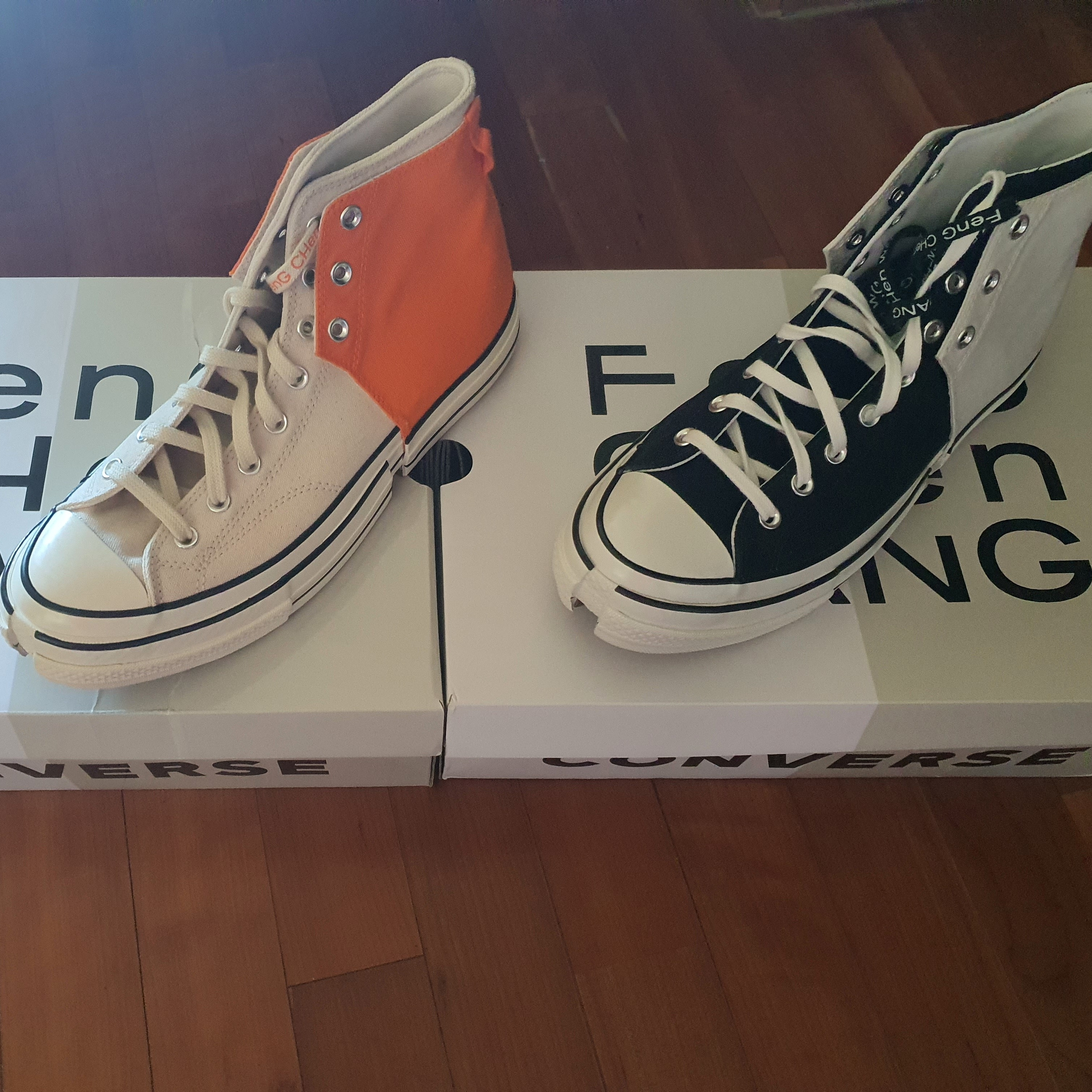 Converse x Feng Chen Wang Chuck 70 2-in-1 Natural Ivory Black, Converse x Feng Chen Wang Chuck 70 2-in-1 Persimmon Orange 착용 스타일 - 2