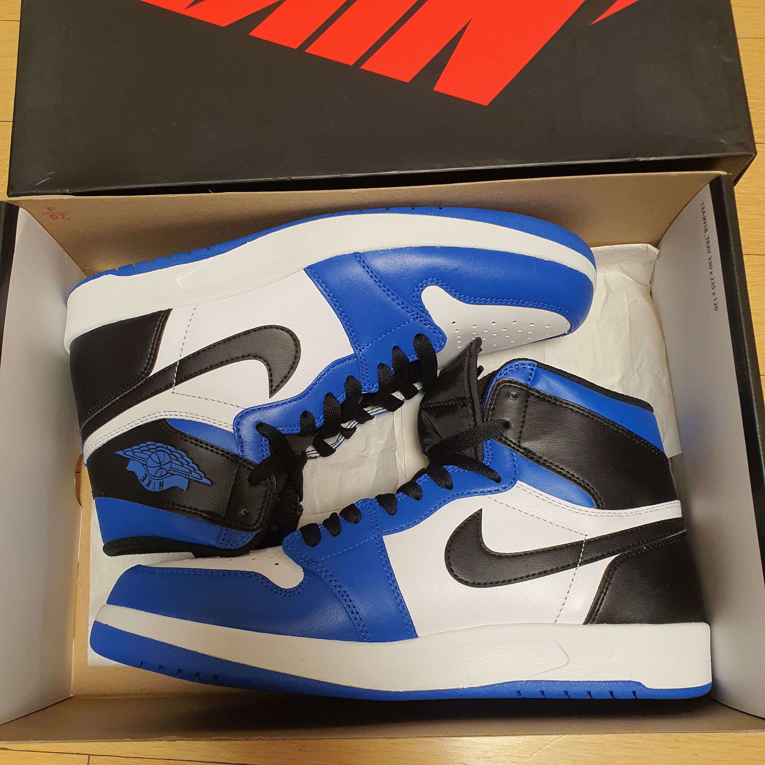 Jordan 1.5 Retro Chicago 2015, Jordan 1.5 Retro Bred 착용 스타일 - 5