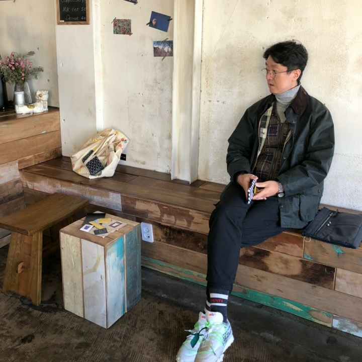 (W) Nike x Off-White Waffle Racer White 착용 스타일