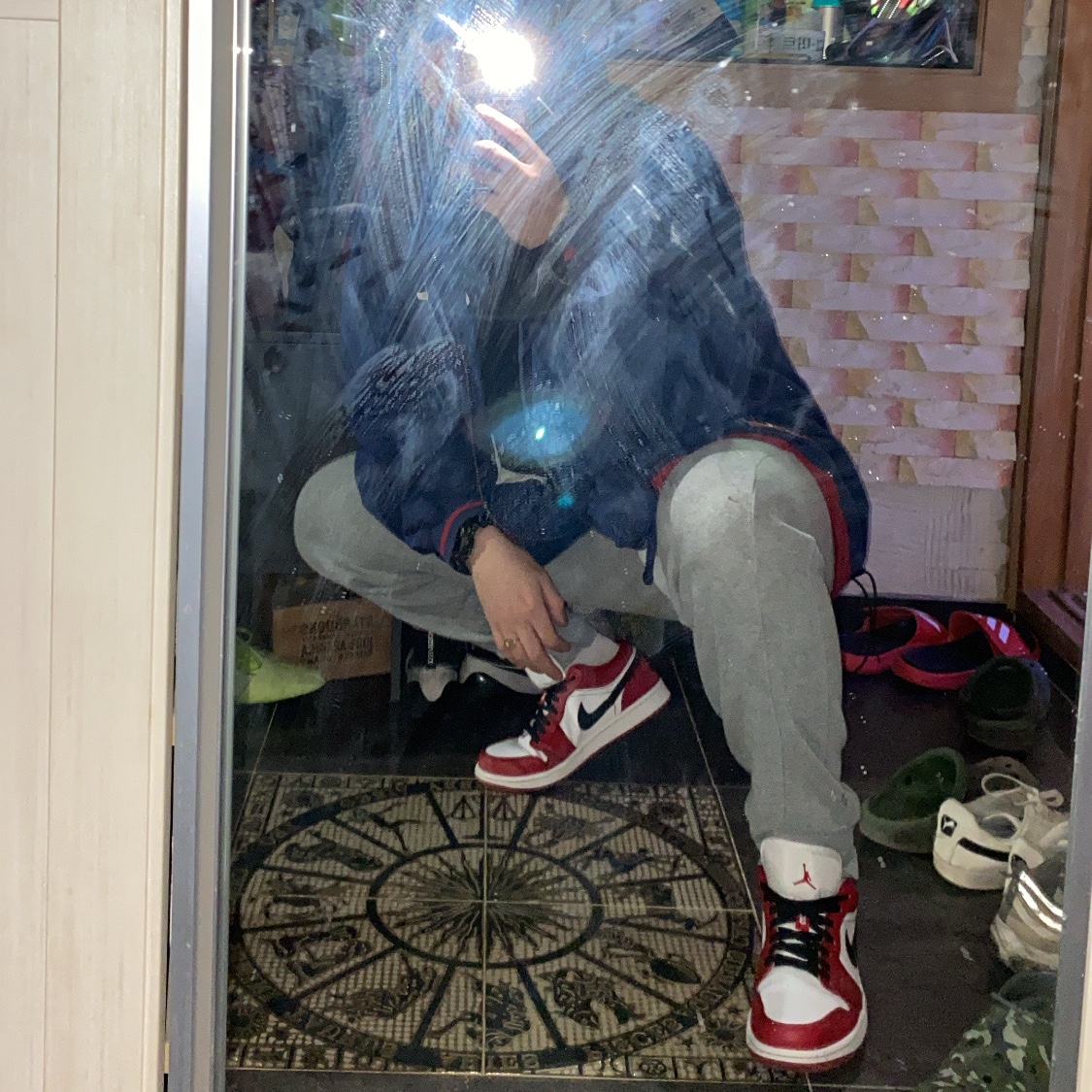 Jordan 1 Low Gym Red White 착용 스타일