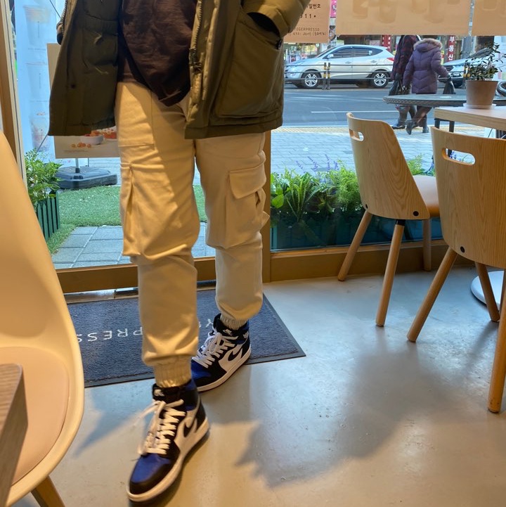 Jordan 1 Retro High OG Royal Toe 착용 스타일