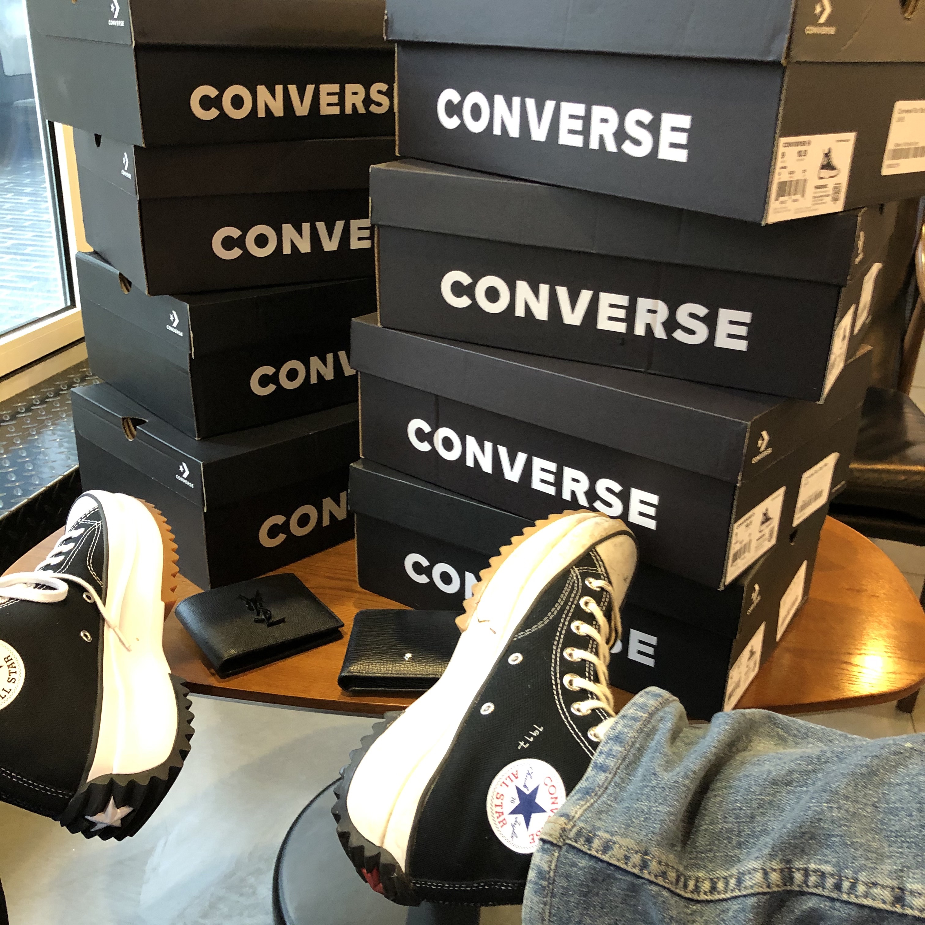 Converse Run Star Hike Hi Black White Gum, Converse x JW Anderson Run Star Hike Hi Black 착용 스타일
