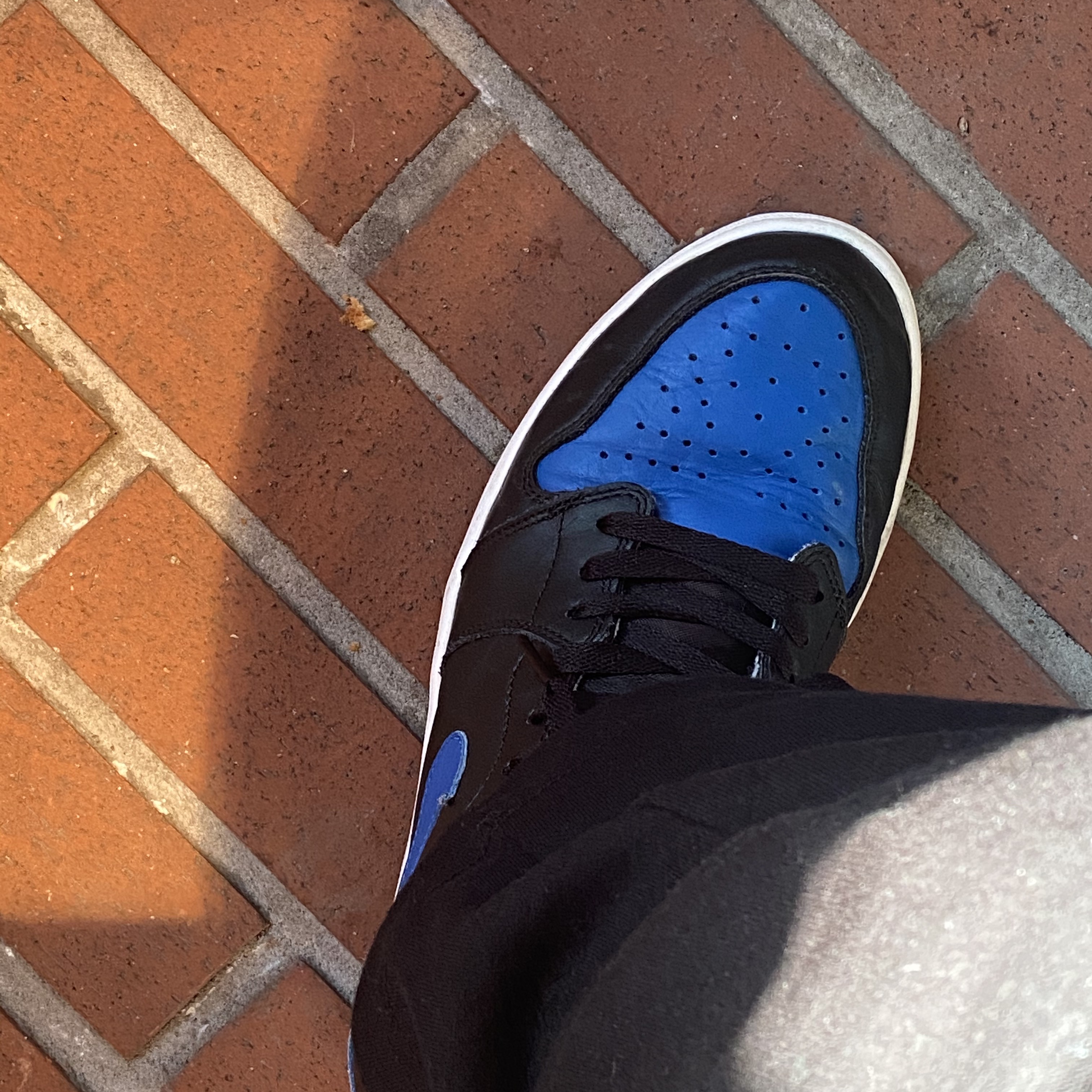 Jordan 1 Retro Royal 2017 착용 스타일