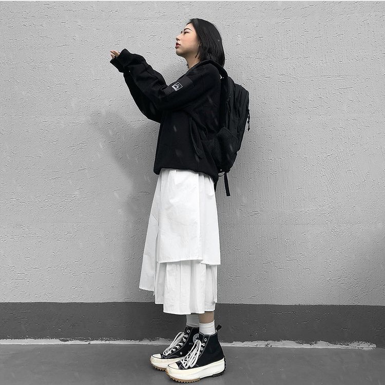 Converse x JW Anderson Run Star Hike Hi Black 착용 스타일