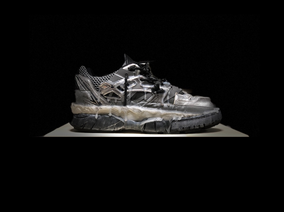 Maison Margiela Fusion Low Top Sneakers Silver 착용 스타일 - 1