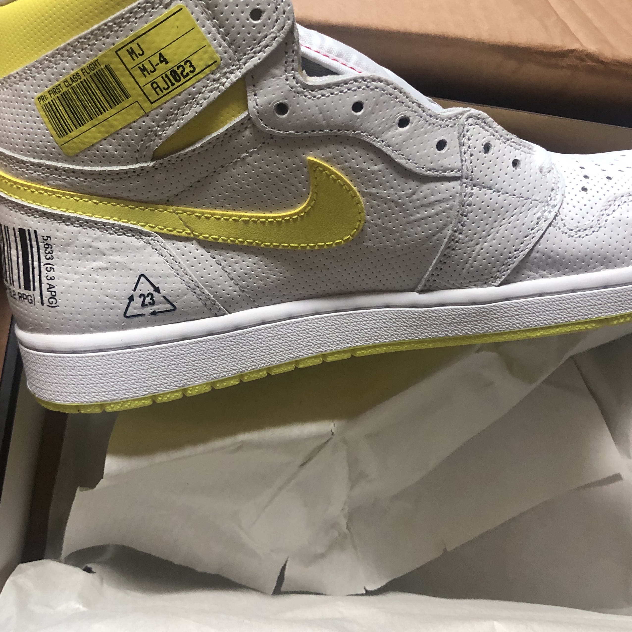 Jordan 1 Retro High OG First Class Flight 착용 스타일 - 2