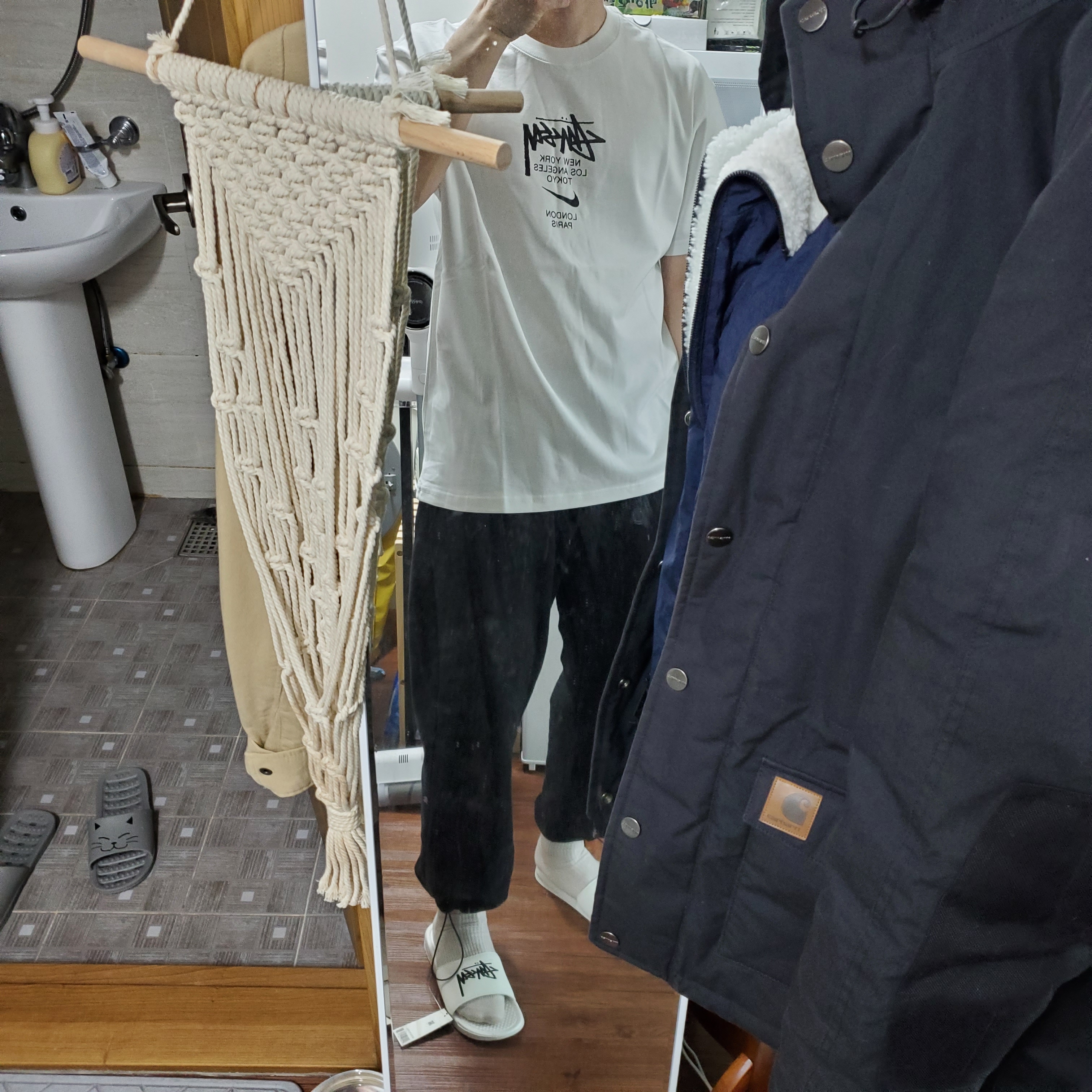 Nike x Stussy Benassi Slide Sail, Nike x Stussy WT T-Shirt White - Asia 착용 스타일