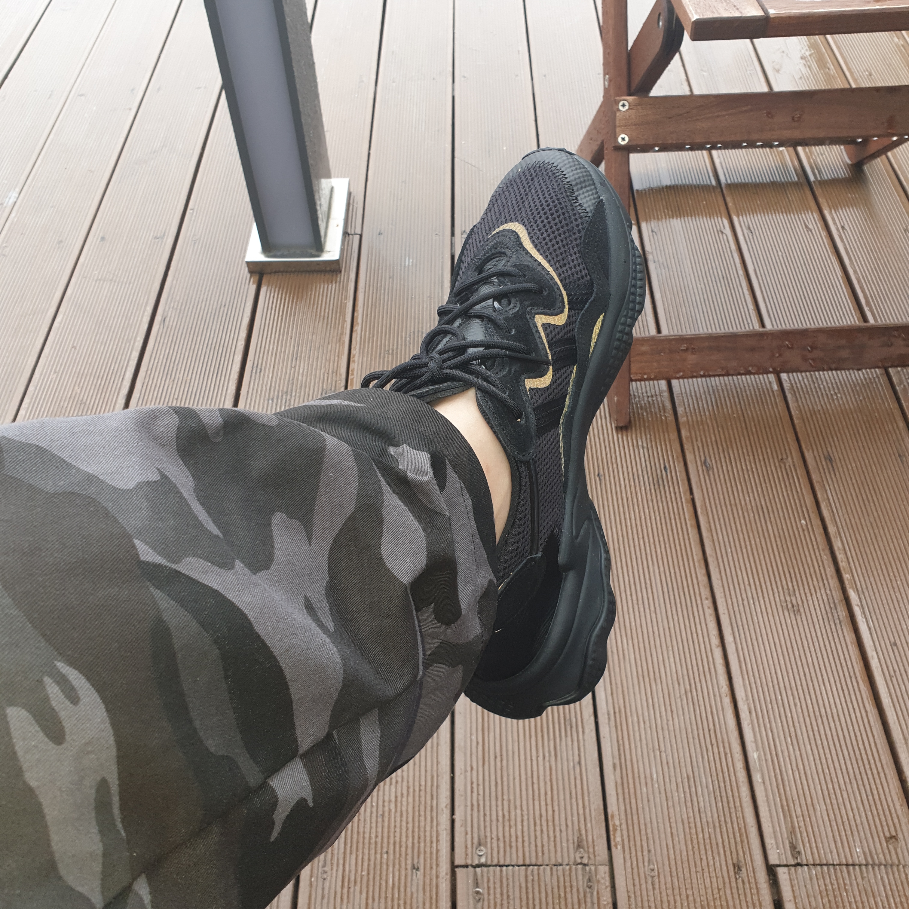 Adidas Ozweego Core Black, Nike Air Max 1 Tinker Sketch to Shelf 착용 스타일 - 2