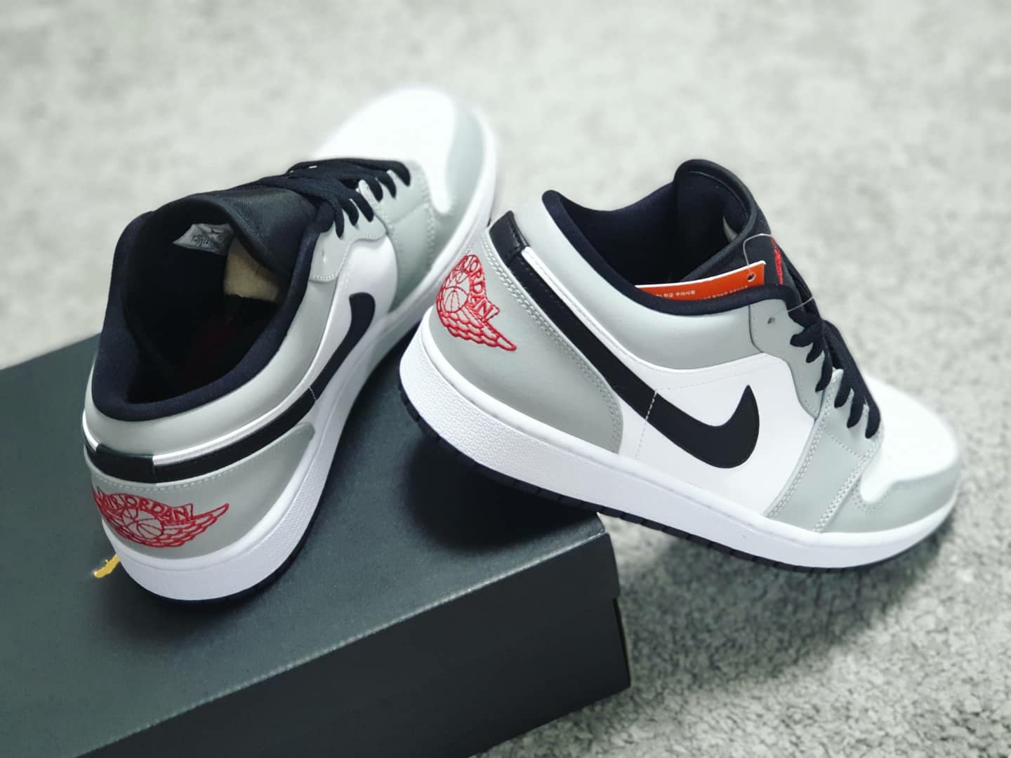 Jordan 1 Low Light Smoke Grey 착용 스타일
