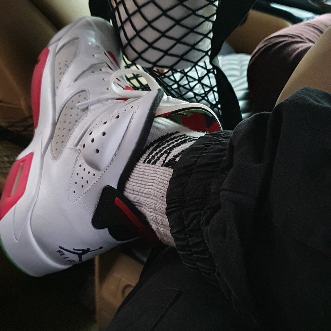 Jordan 6 Retro Hare 착용 스타일