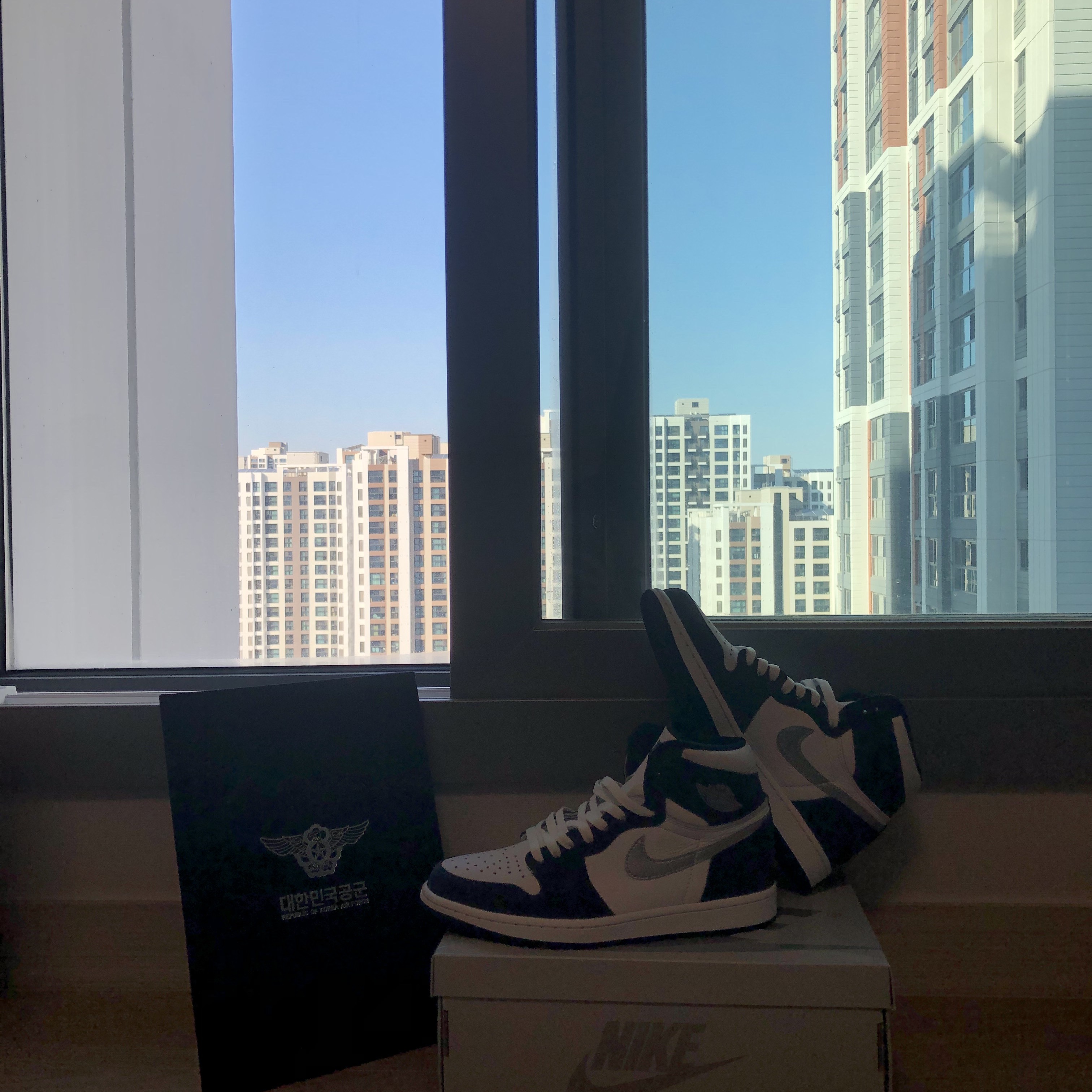 Jordan 1 Retro High OG CO.JP Midnight Navy 착용 스타일
