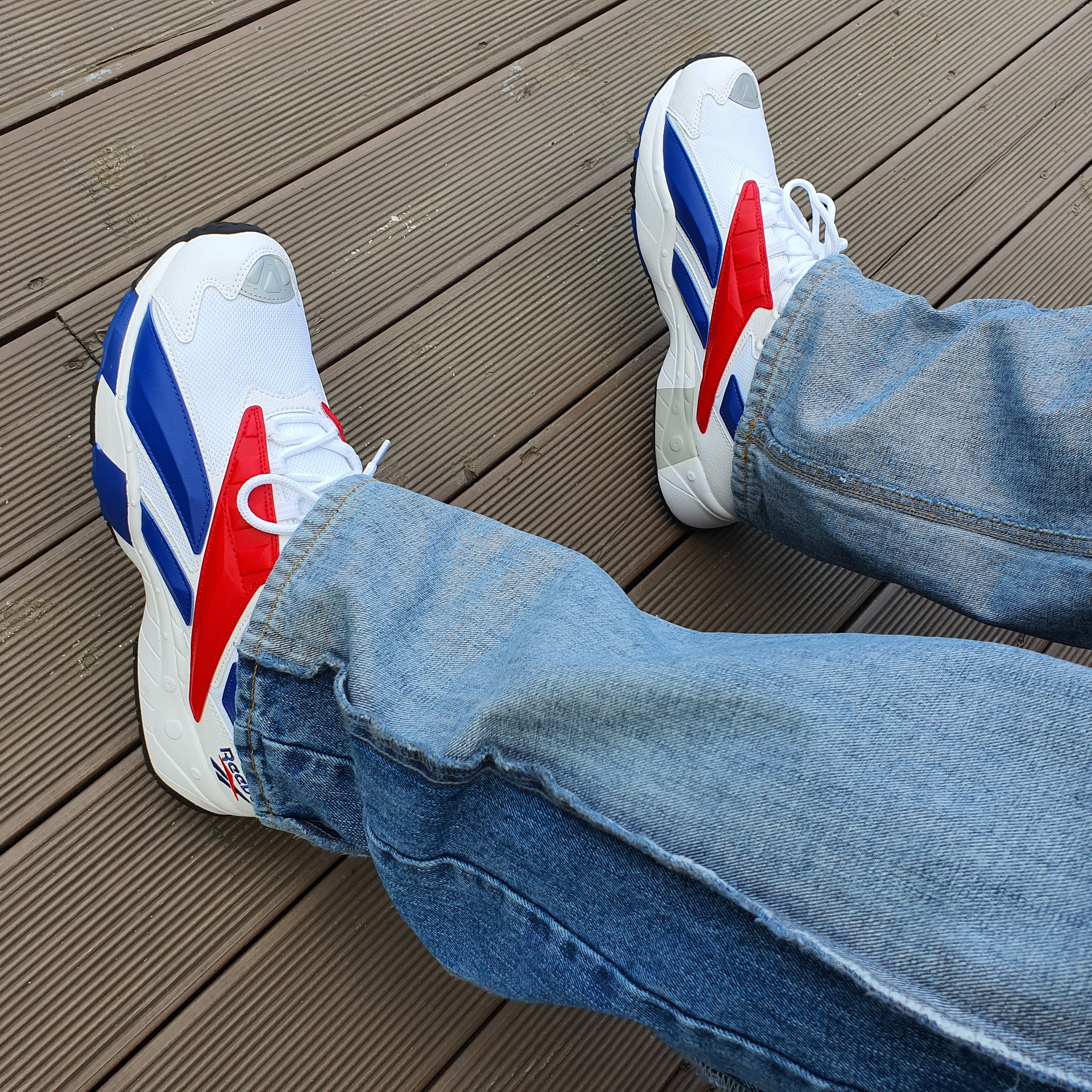 Reebok Interval 96 White Royal Scarlet 착용 스타일