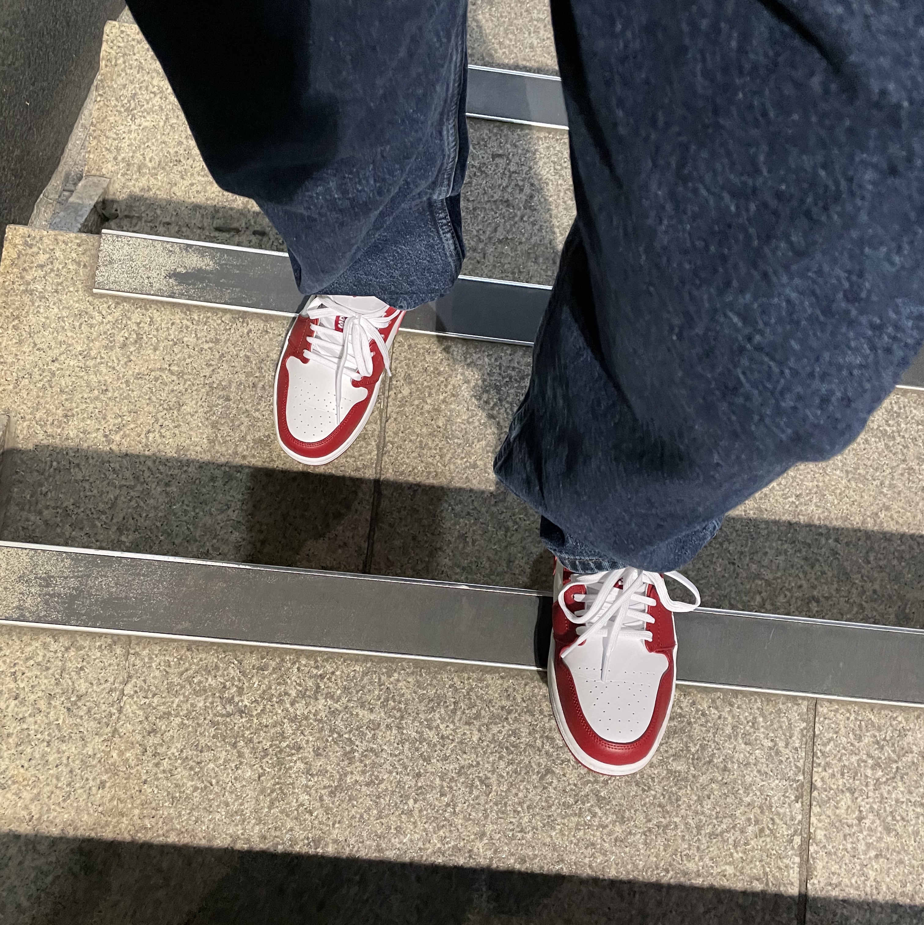 Jordan 1 Low Gym Red White 착용 스타일 - 2