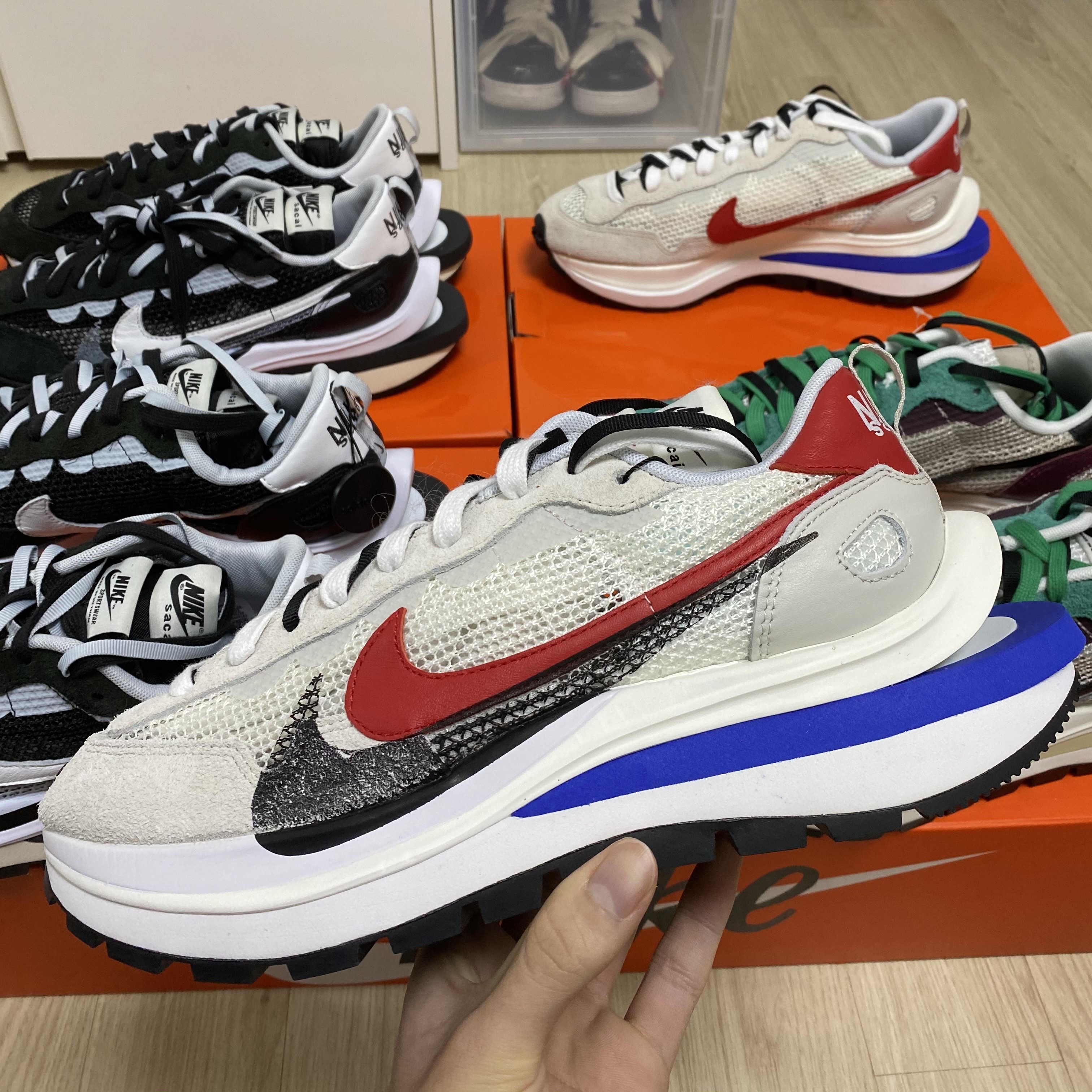 Nike x Sacai VaporWaffle Black White, Nike x Sacai VaporWaffle Royal Fuchsia 착용 스타일 - 3