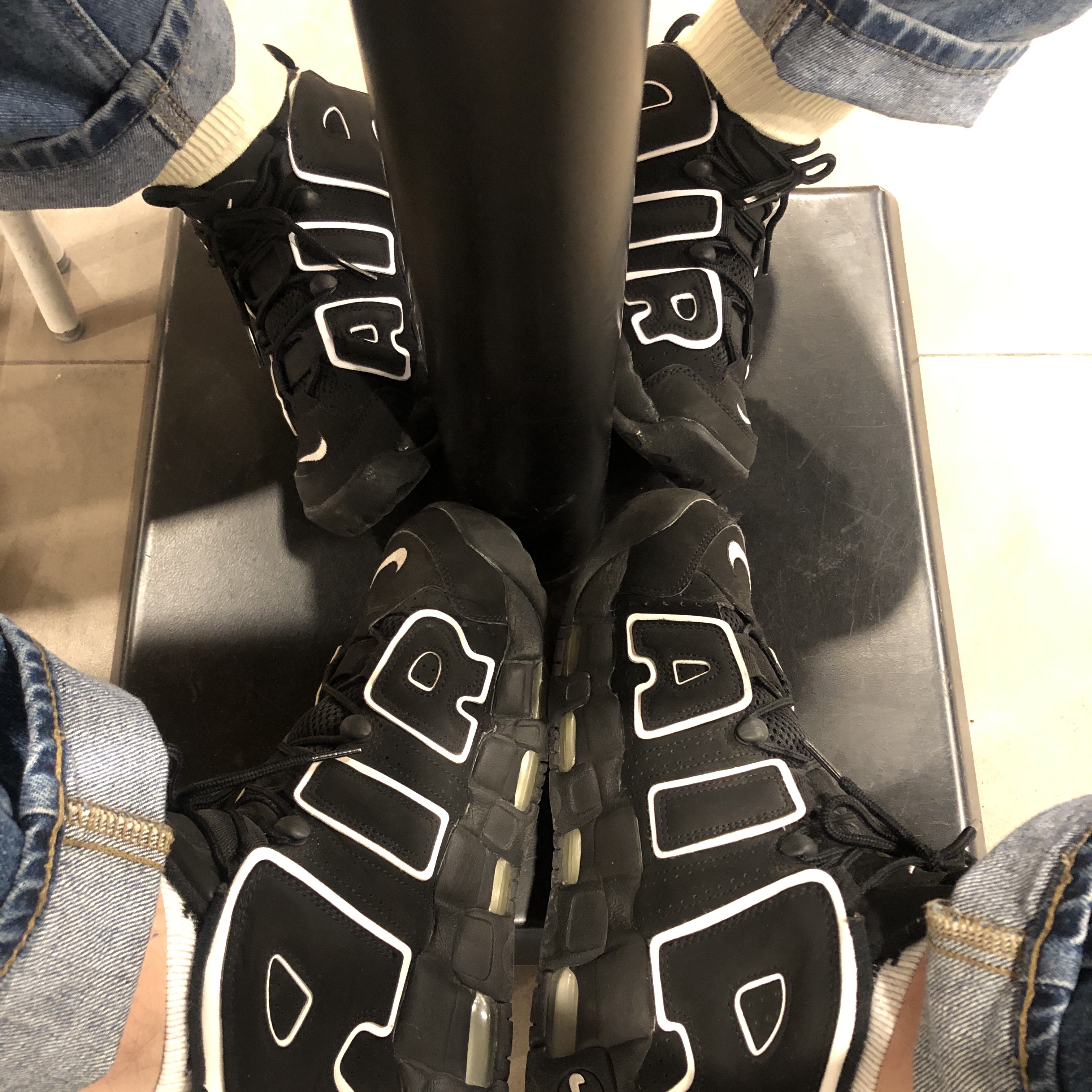 (GS) Nike Air More Uptempo Black White 2020, Nike Air More Uptempo Black White 2016 착용 스타일