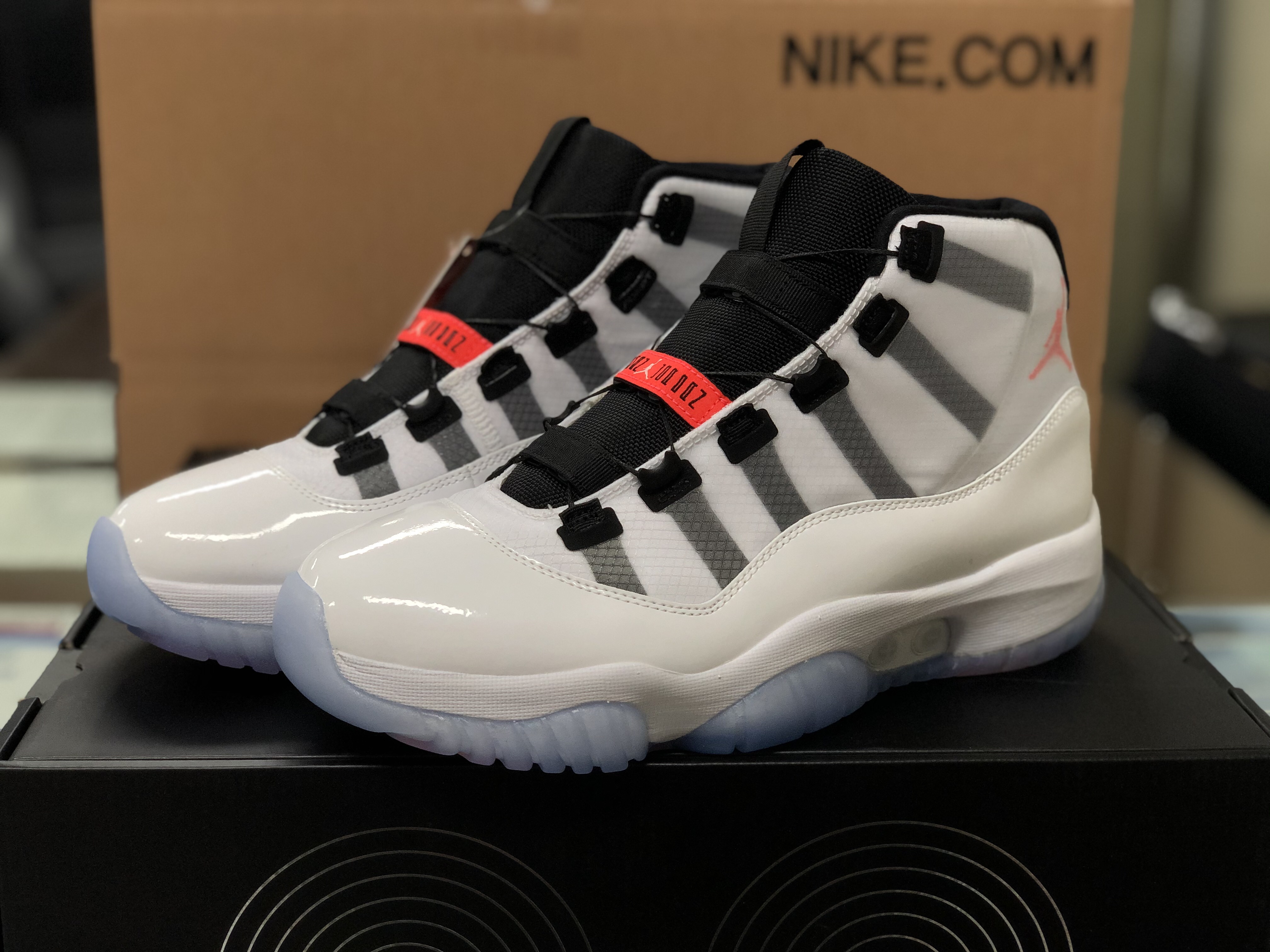 Jordan 11 Adapt (KR Charger) 착용 스타일