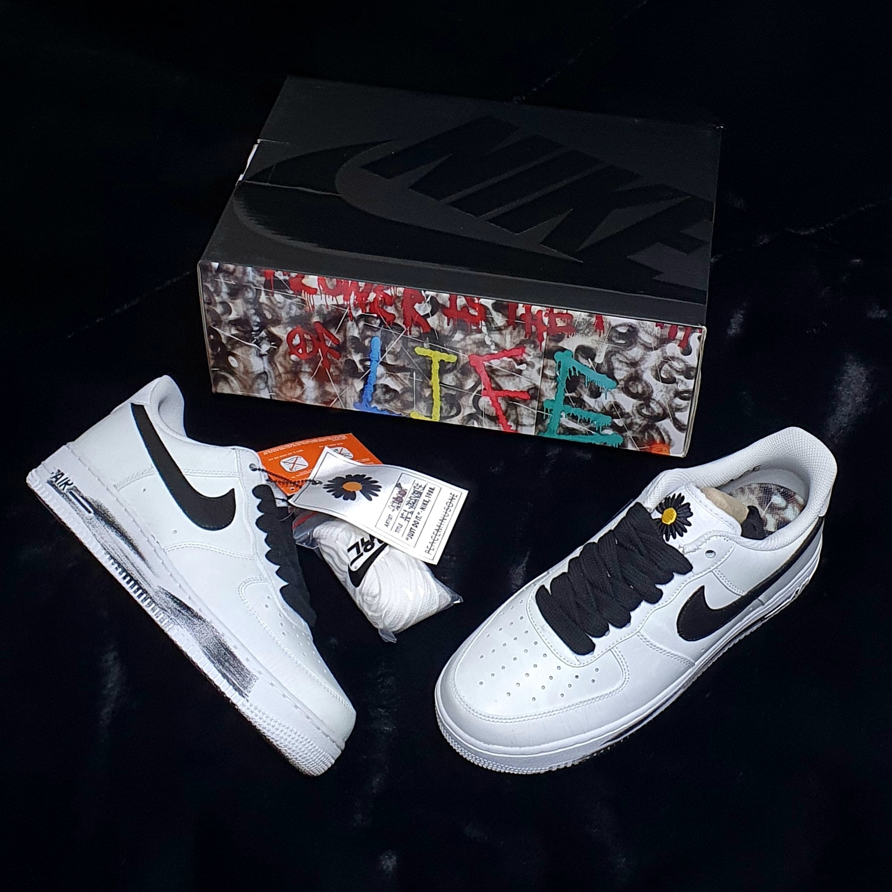 Nike x Peaceminusone Air Force 1 Low Para-Noise 2.0 착용 스타일