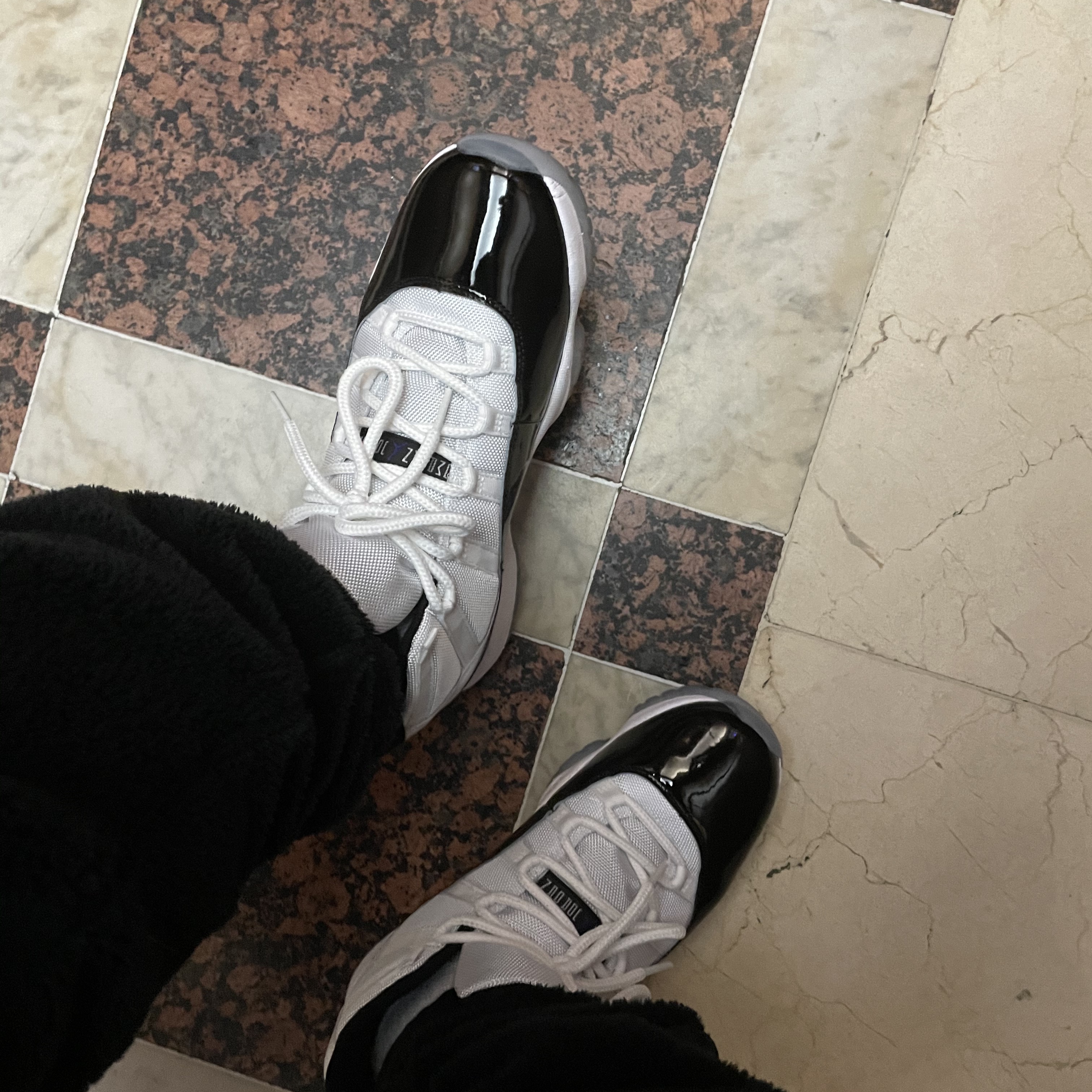 Jordan 11 Retro Concord 2018 착용 스타일