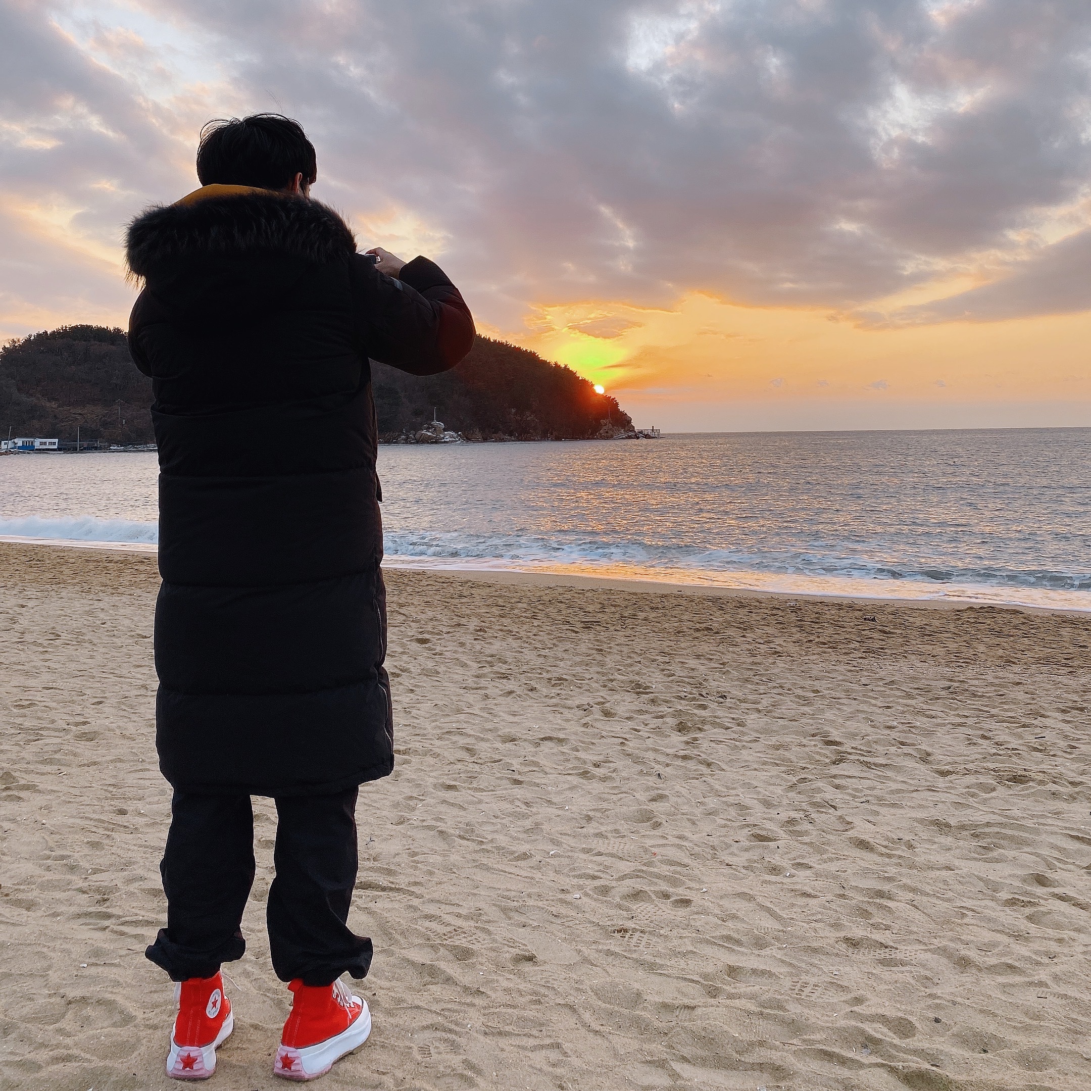 Converse Run Star Hike Hi University Red 착용 스타일
