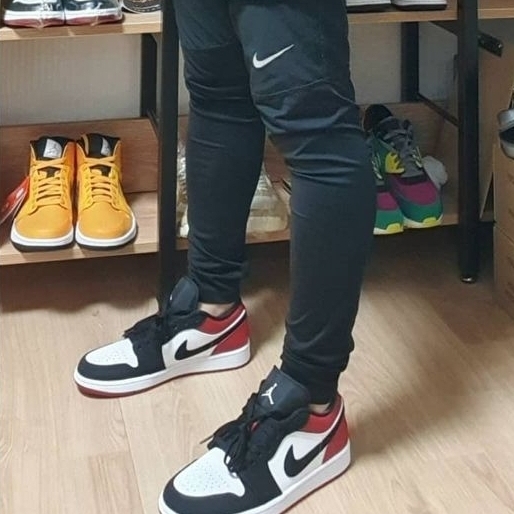 Jordan 1 Low Black Toe 착용 스타일