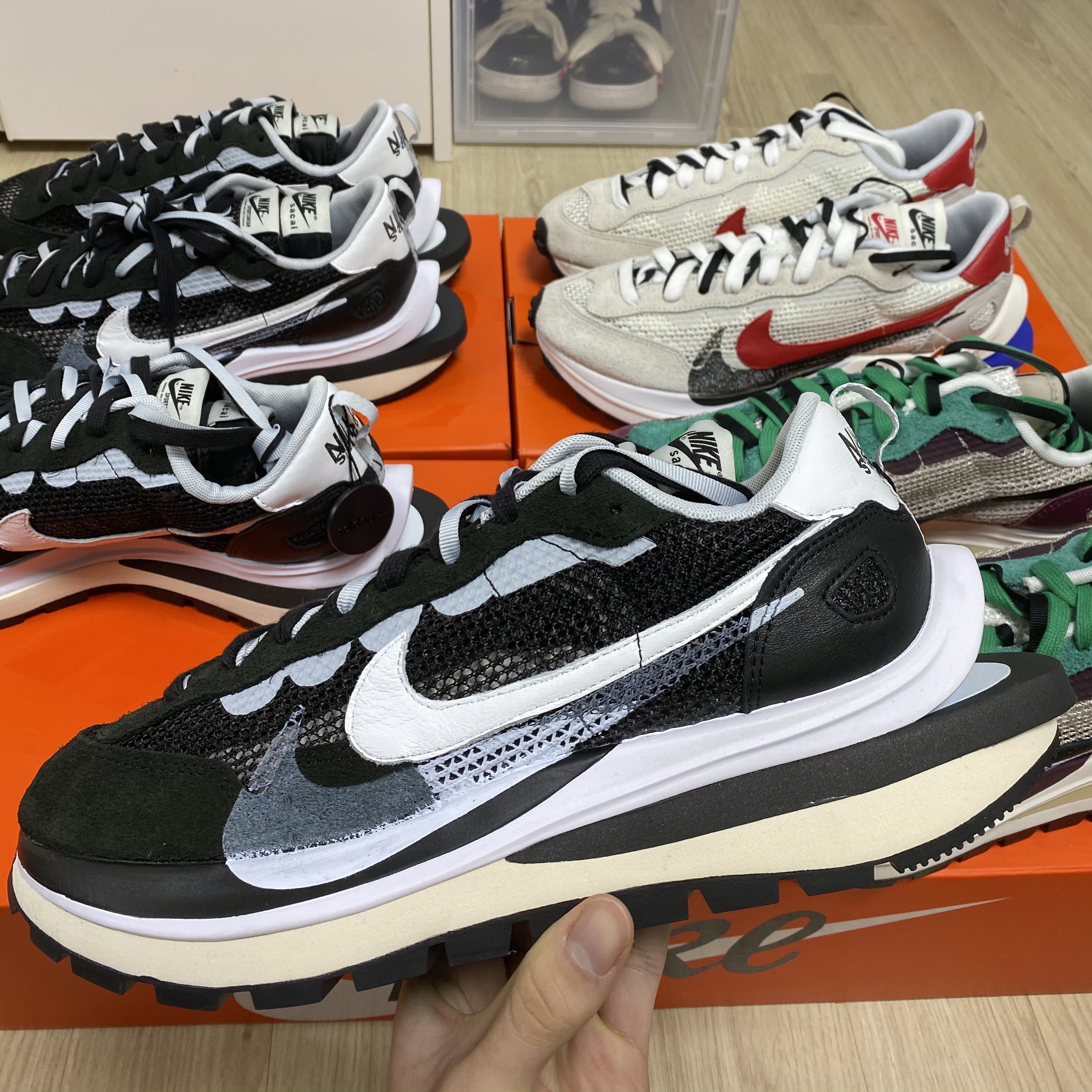 Nike x Sacai VaporWaffle Black White, Nike x Sacai VaporWaffle Royal Fuchsia 착용 스타일 - 2
