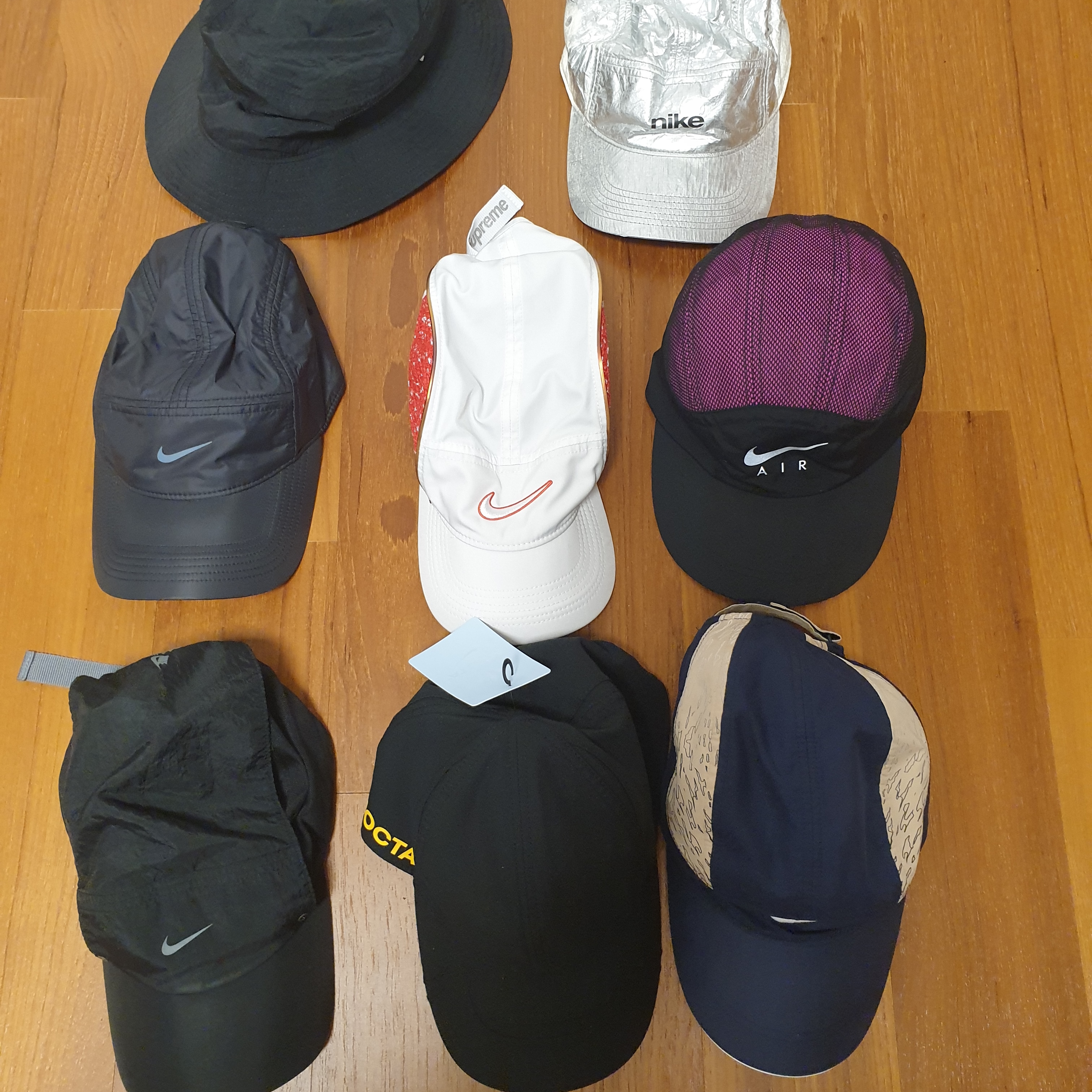 Nike x Drake Nocta Essential Cap Black, Nike x Stussy Bucket Hat Black 착용 스타일