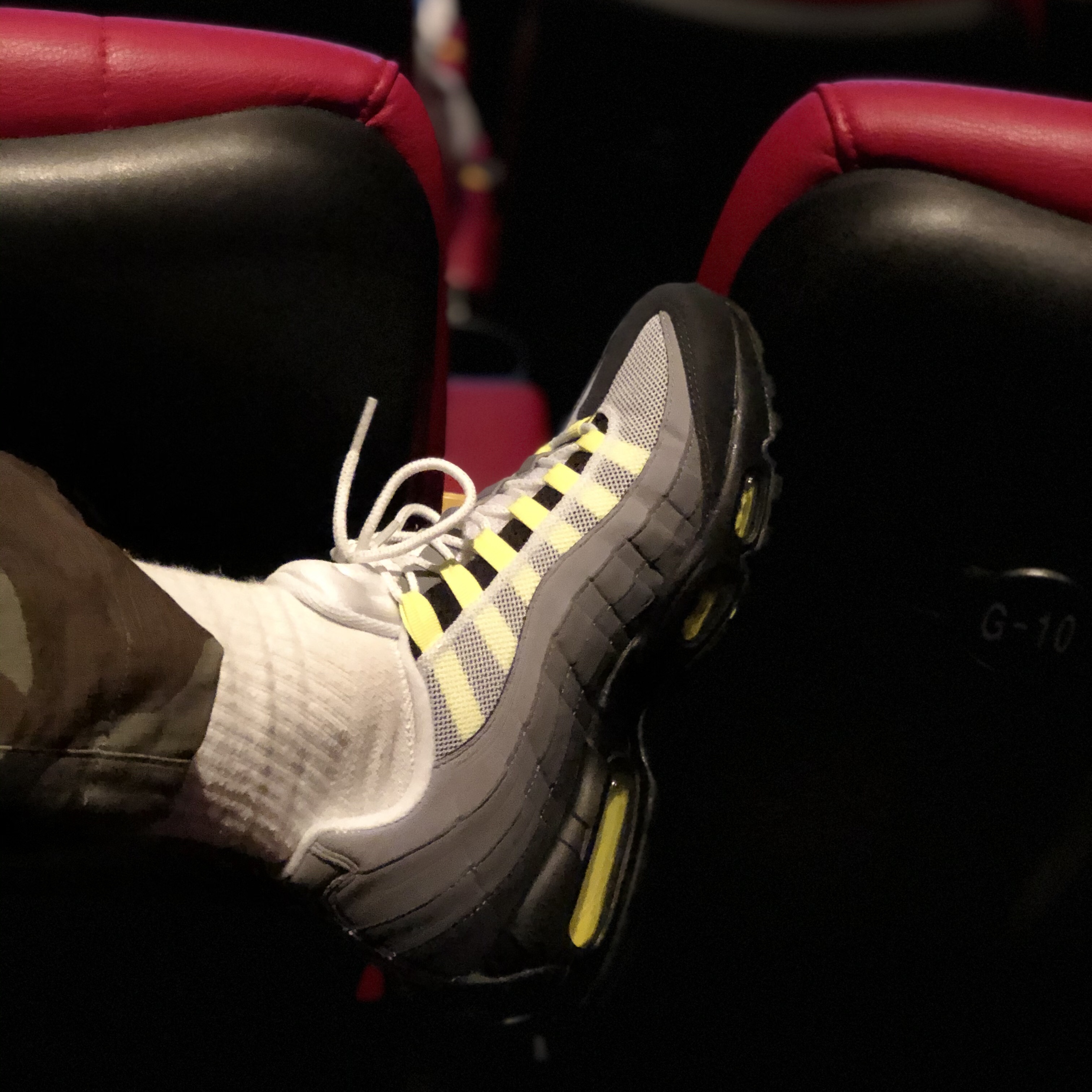 Nike Air Max 95 OG Neon Yellow 2020 착용 스타일