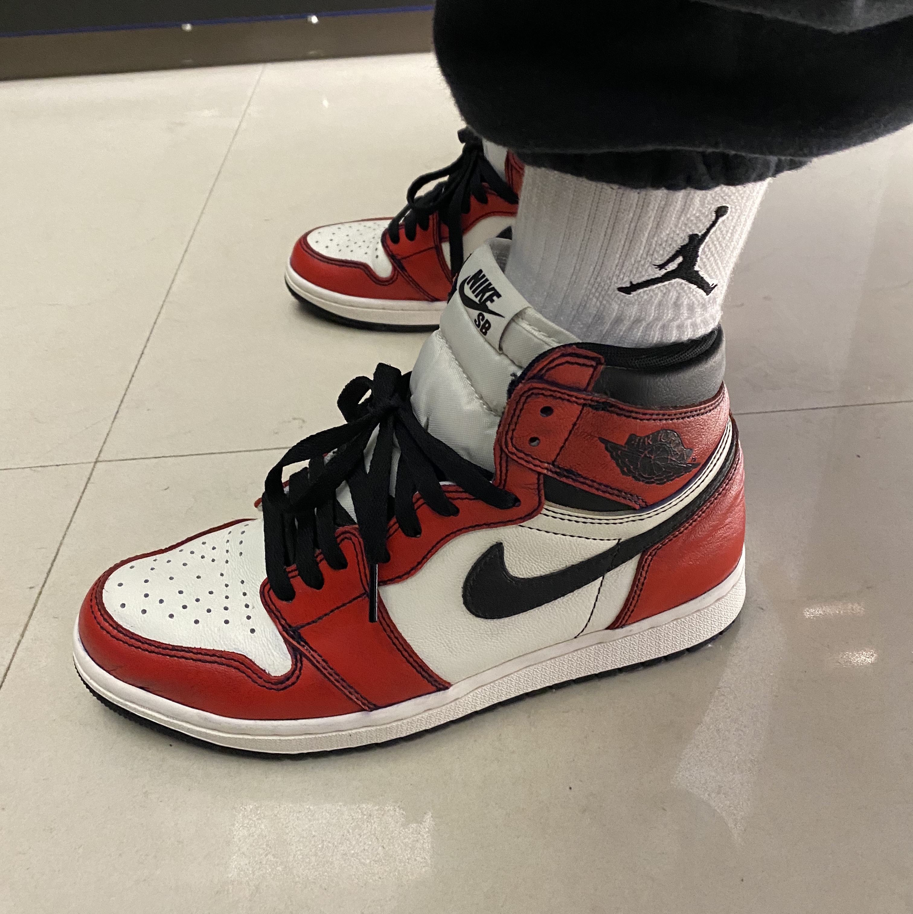 Jordan 1 Retro High OG Defiant SB LA to Chicago 착용 스타일 - 2