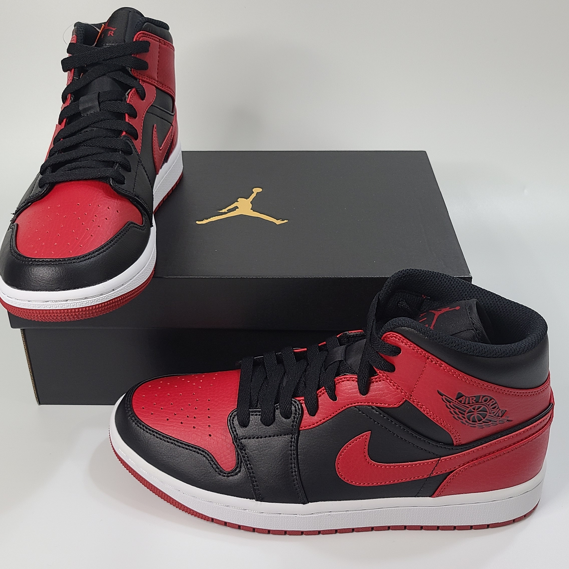 Jordan 1 Mid Bred Banned 2020 착용 스타일