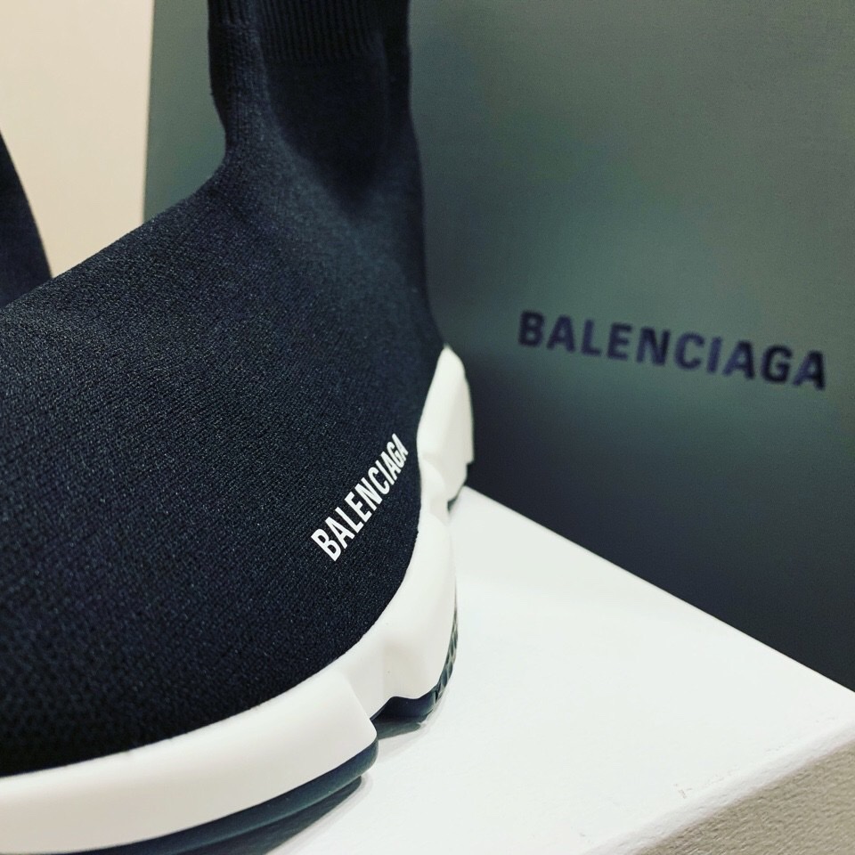 Balenciaga Speed Trainer Black White 2020 착용 스타일