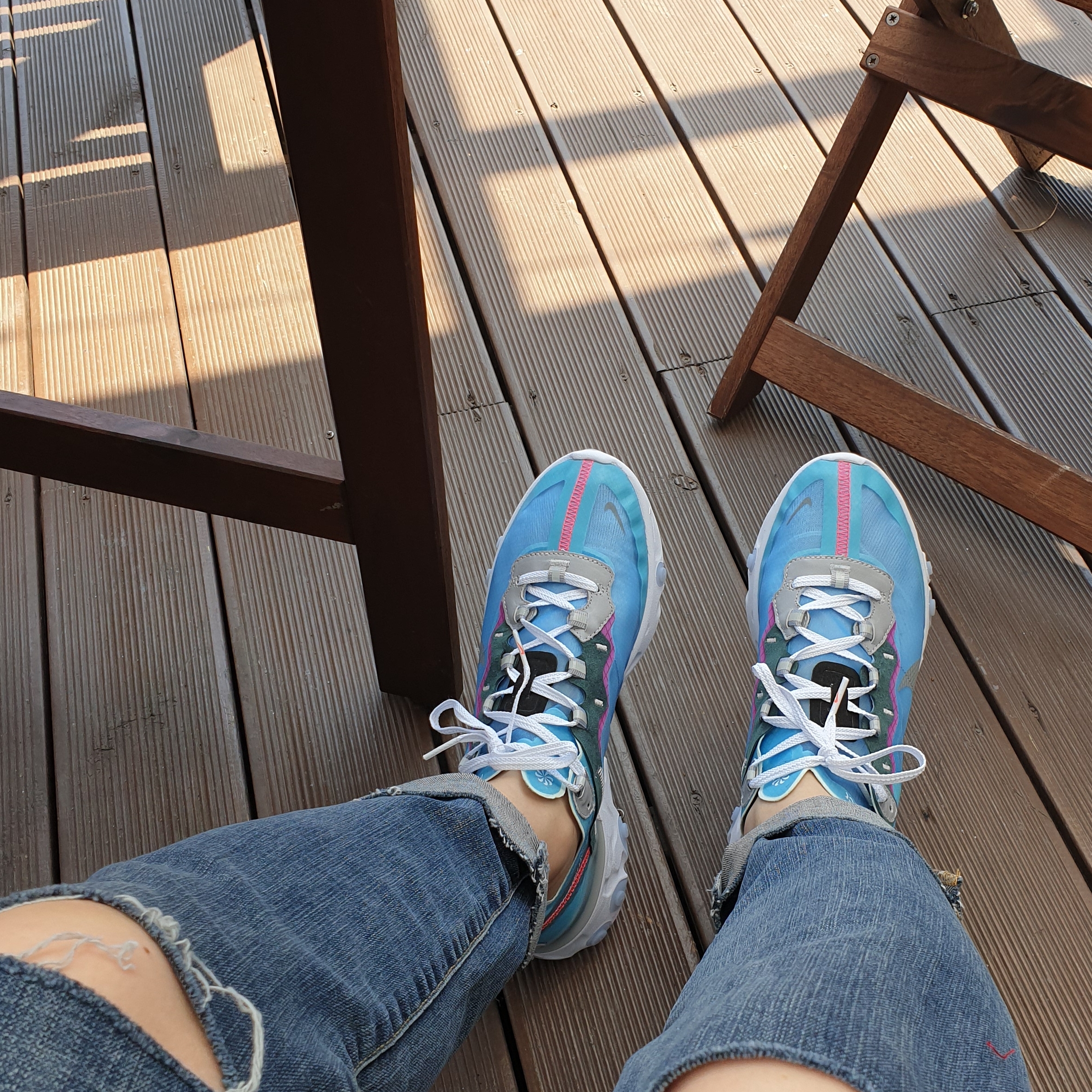 Nike React Element 87 Royal Tint 착용 스타일